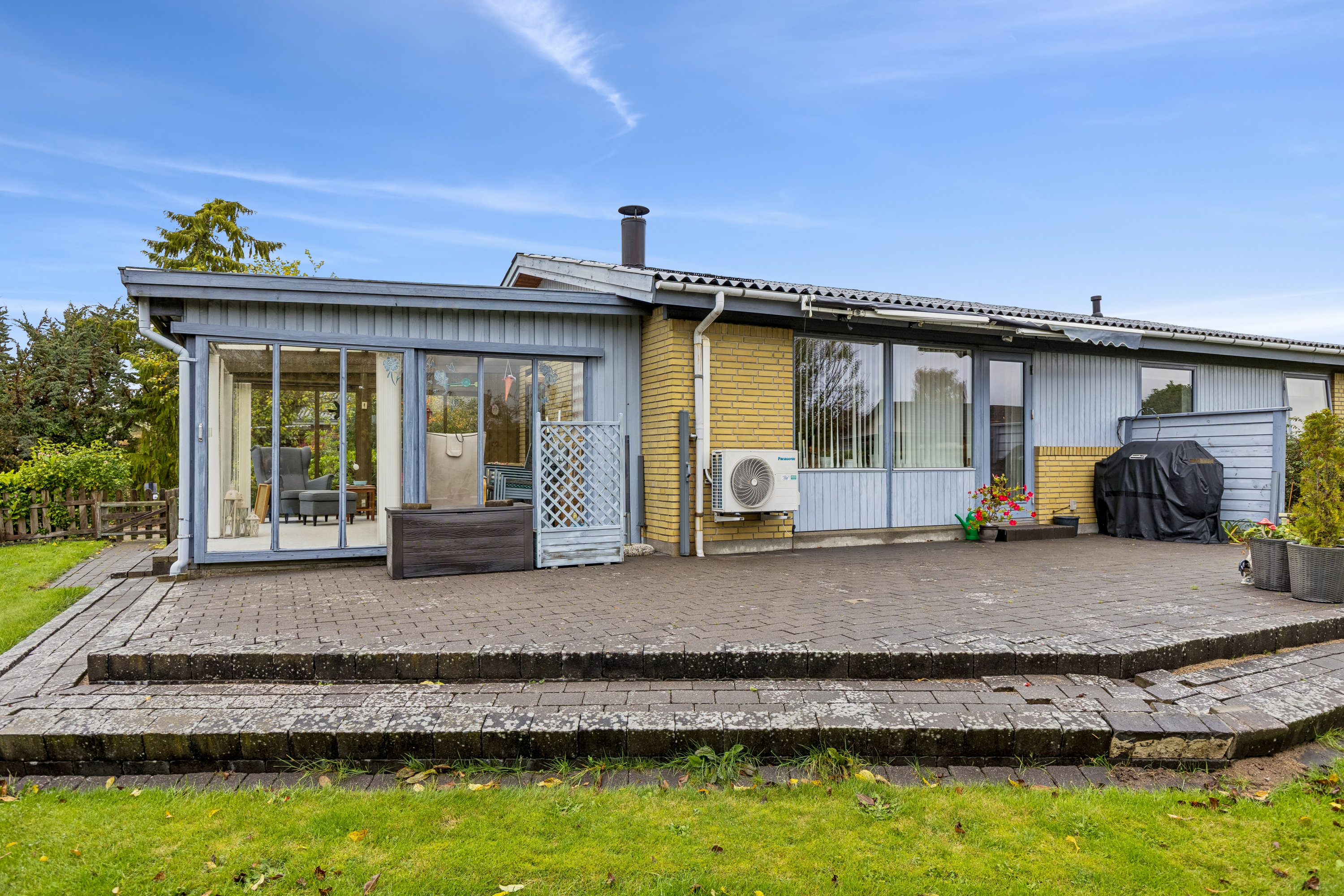 Fremhævet terrasse billede i fuldskærmstilstand. Billede af Elmegården 124, 4450 Jyderup