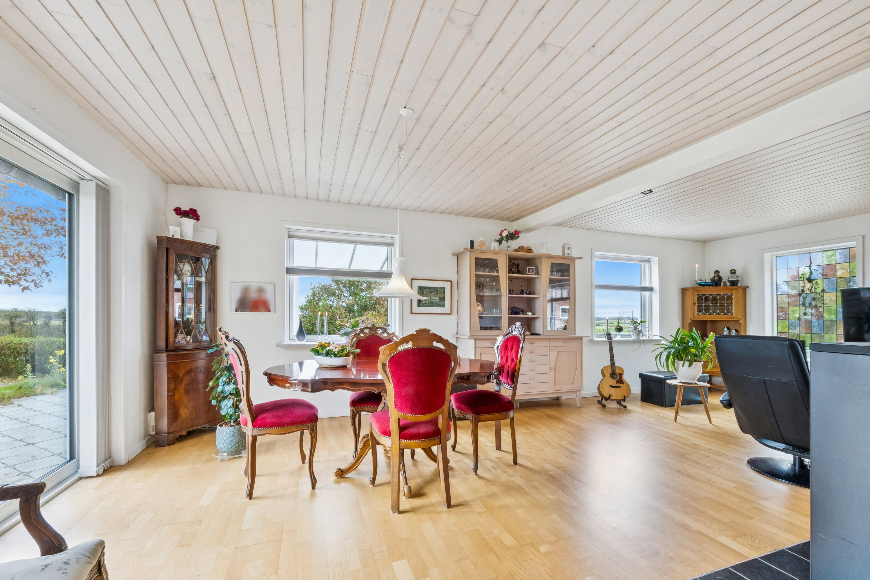 Fremhævet stue billede i fuldskærmstilstand. Billede af Kardybvej 8, Kobberup, 7850 Stoholm Jyll