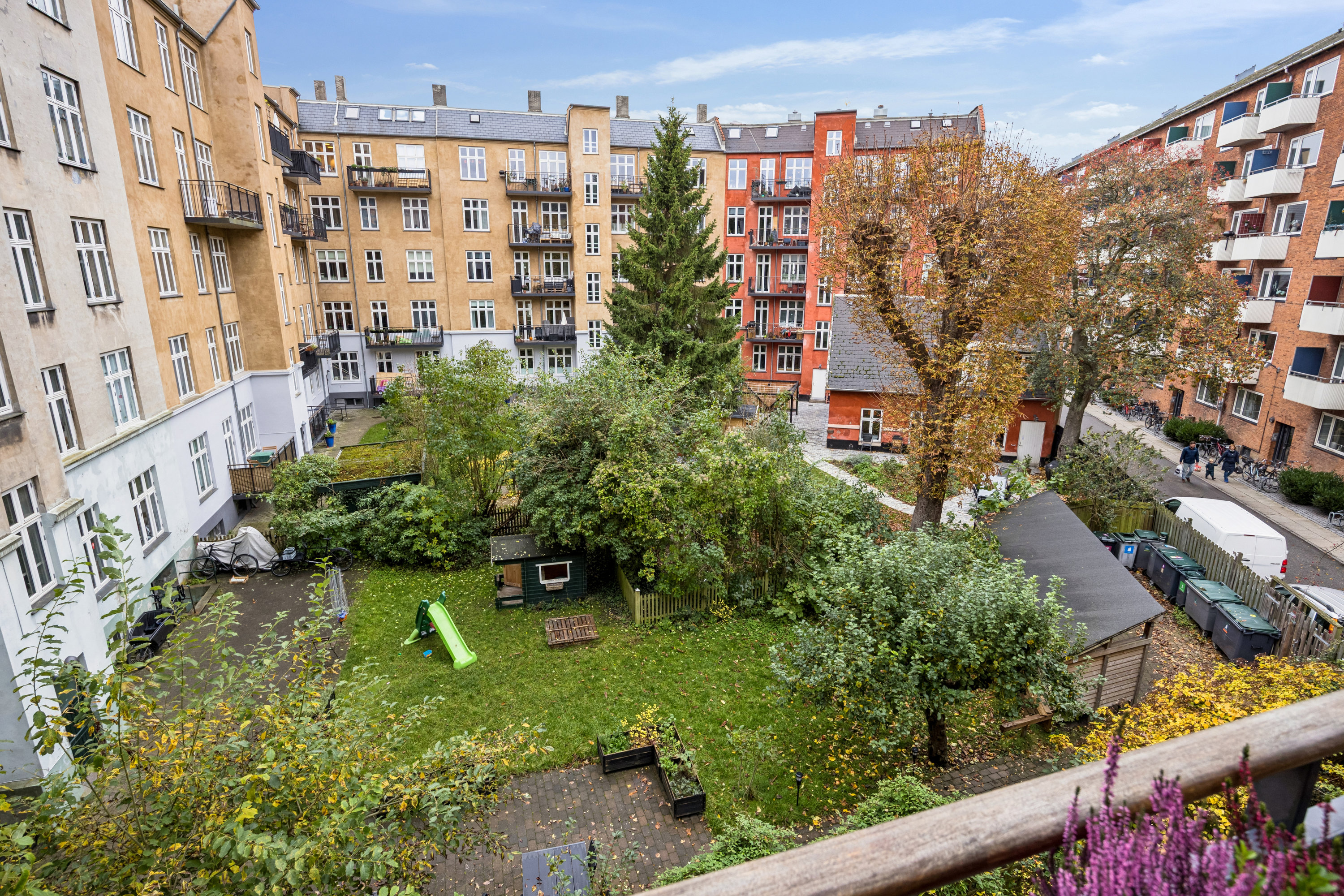 Miniaturebillede 2: udsigt. Billede af Hostrupsvej 13, 2. tv., 1950 Frederiksberg C