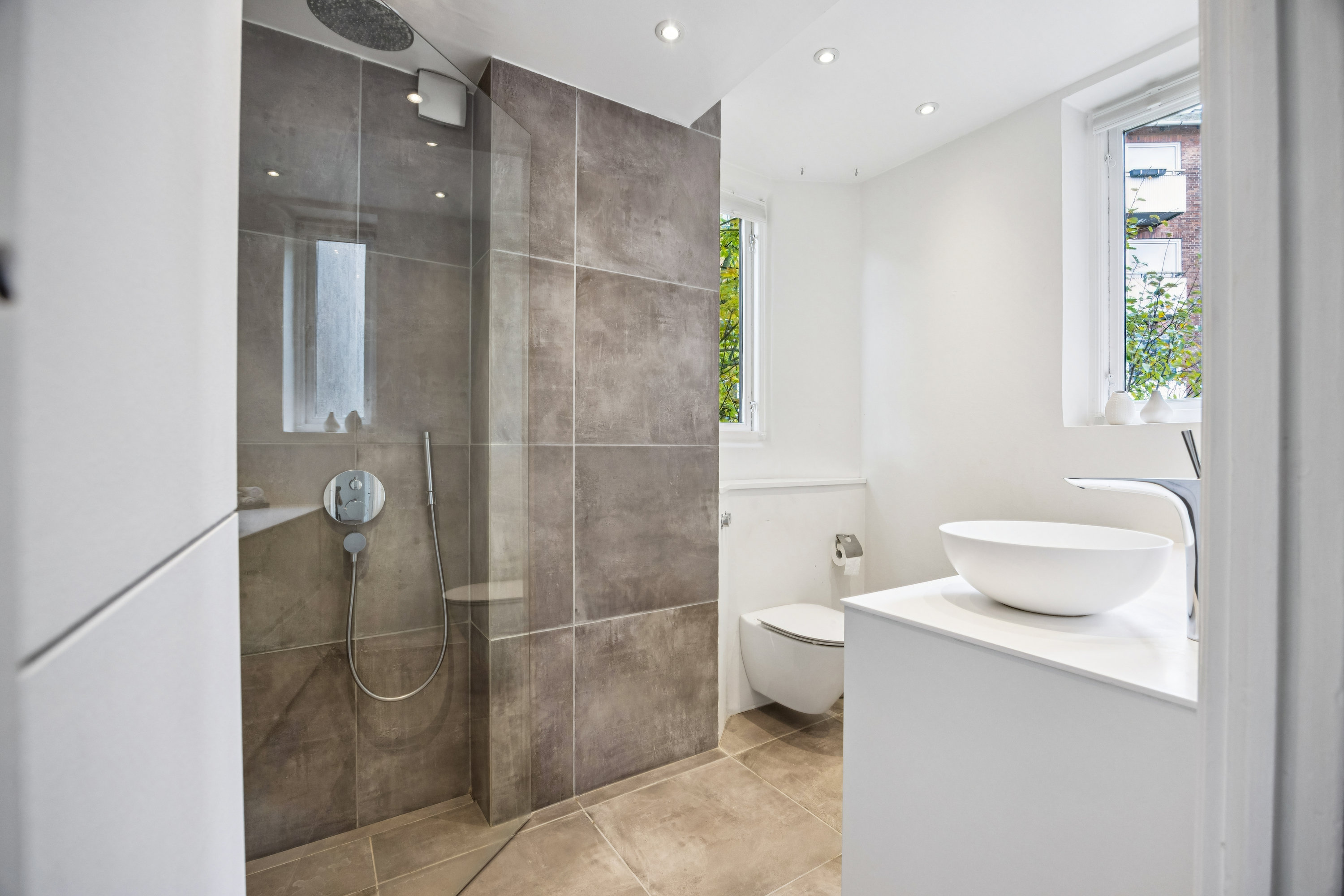 Fremhævet badeværelse billede i fuldskærmstilstand. Billede af Hostrupsvej 13, 2. tv., 1950 Frederiksberg C