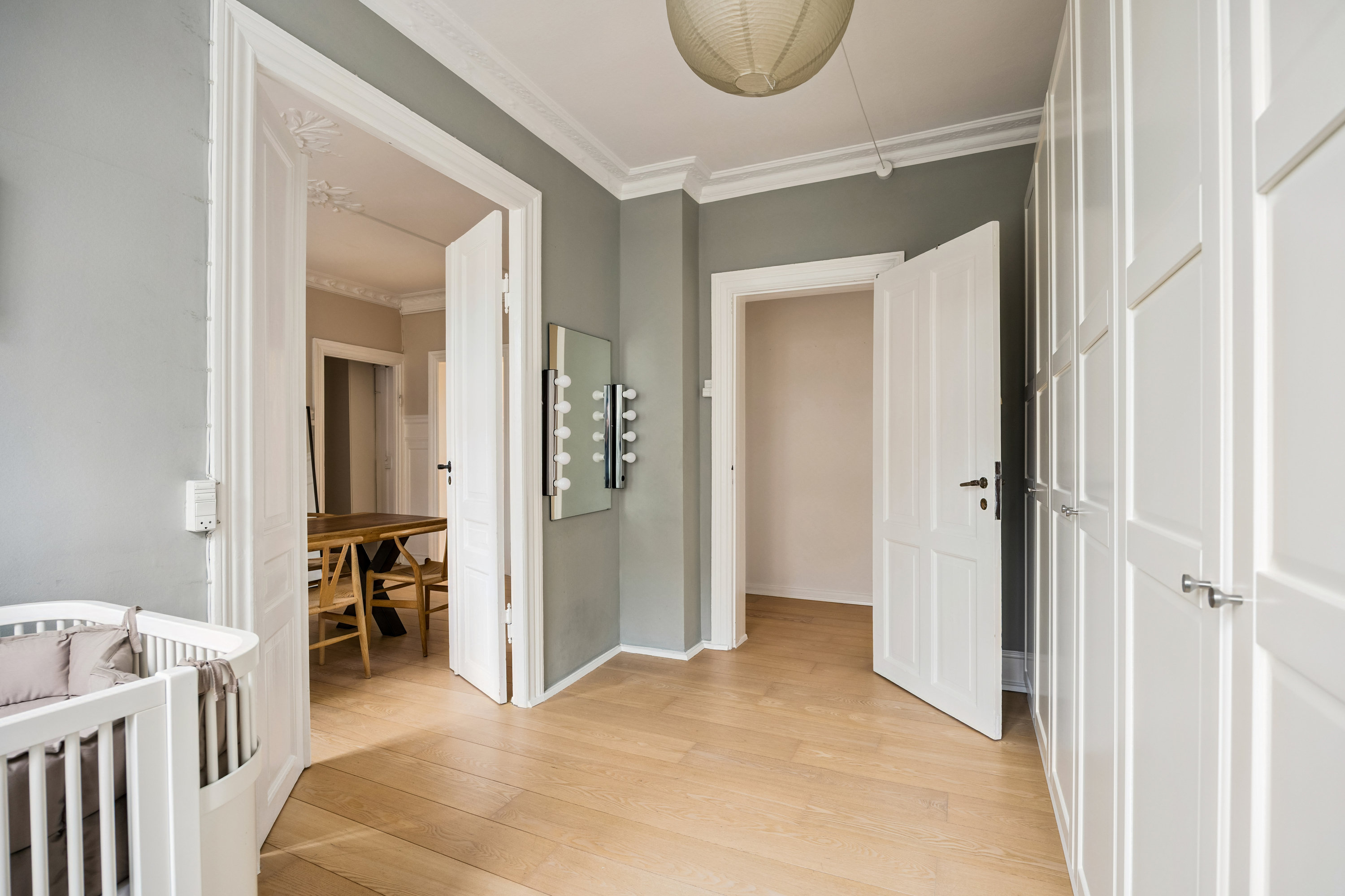 Fremhævet gang billede i fuldskærmstilstand. Billede af Hostrupsvej 13, 2. tv., 1950 Frederiksberg C