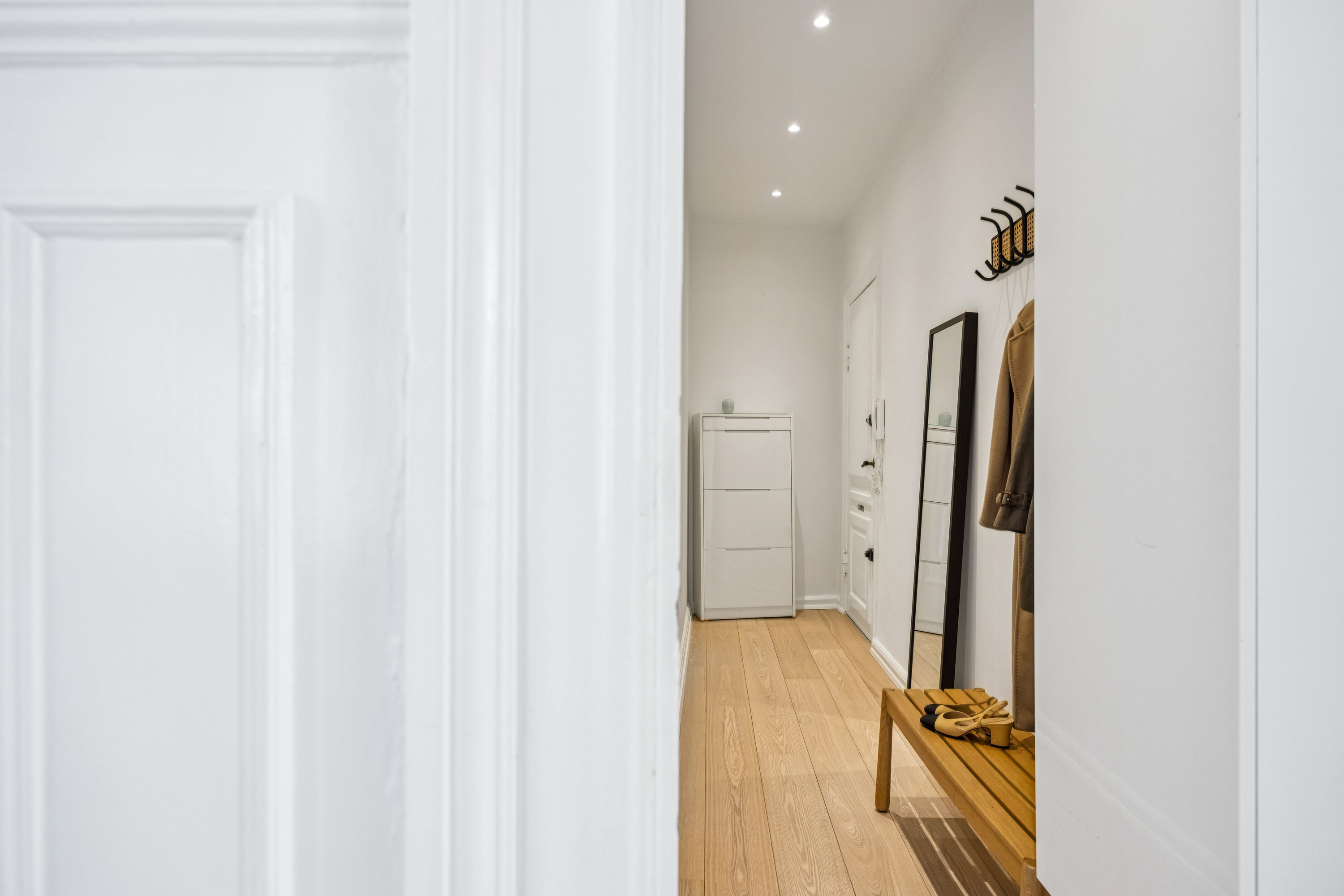 Fremhævet gang billede i fuldskærmstilstand. Billede af Hostrupsvej 13, 2. tv., 1950 Frederiksberg C