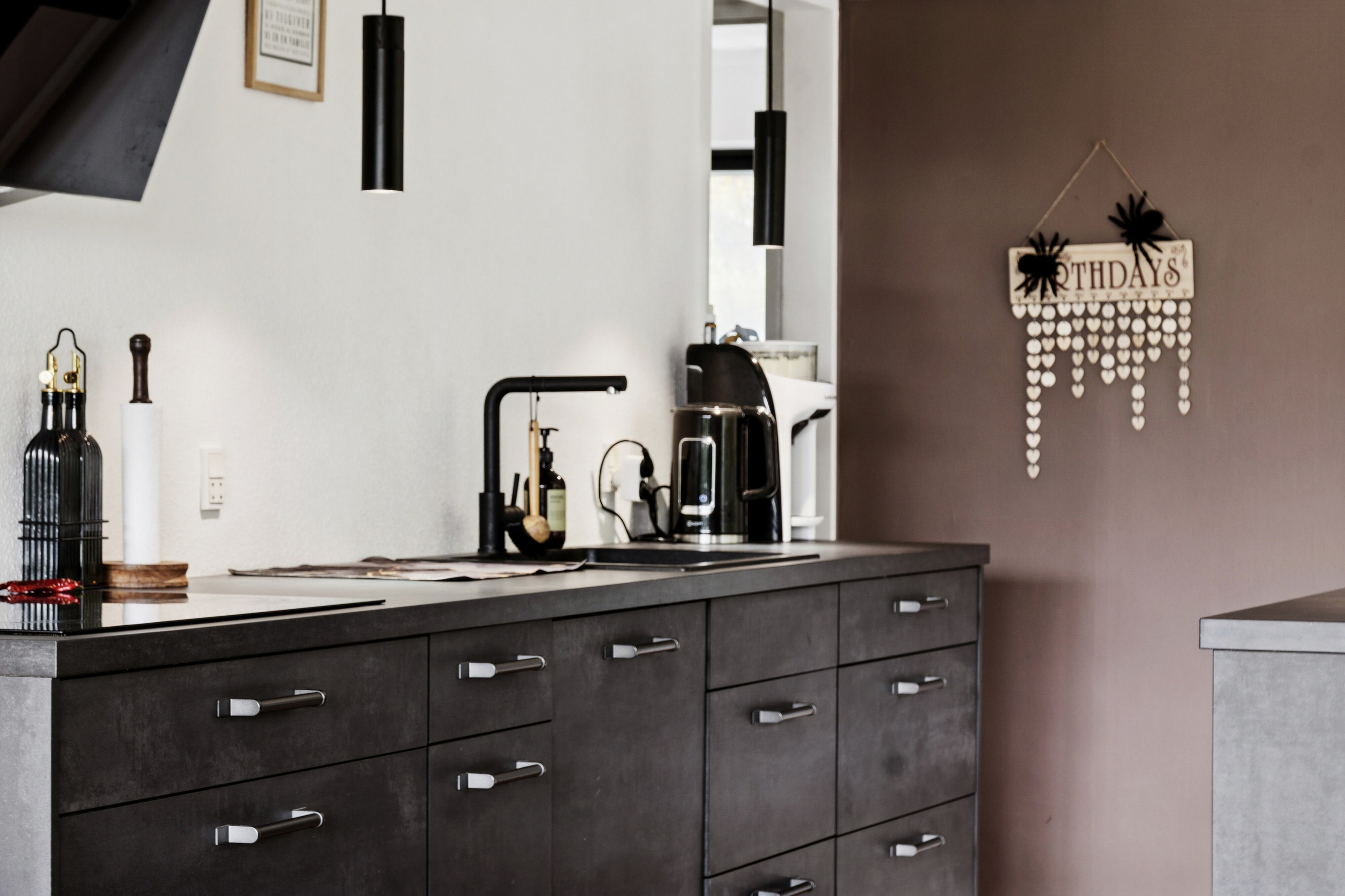 Fremhævet køkken billede i fuldskærmstilstand. Billede af Liljevej 45, Vester Såby, 4330 Hvalsø