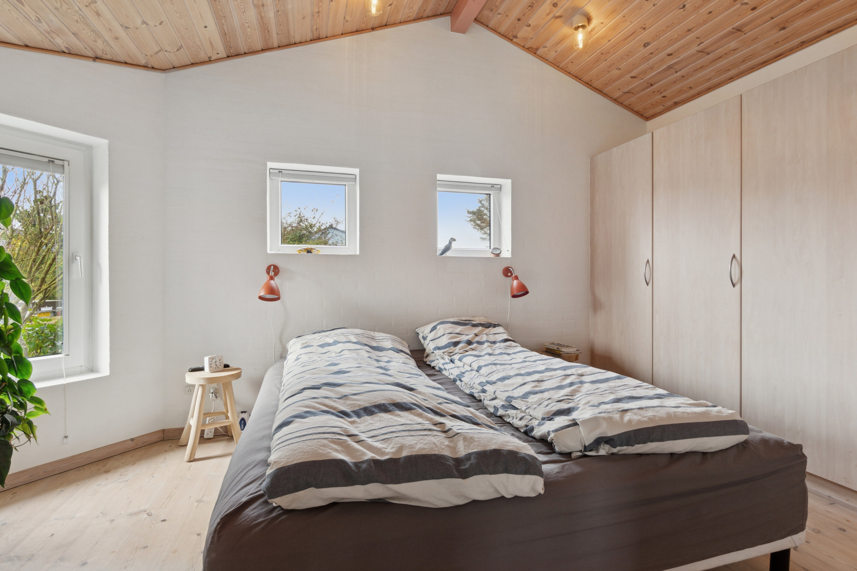 Fremhævet soveværelse billede i fuldskærmstilstand. Billede af Tyttebærvej 4, Agger, 7770 Vestervig