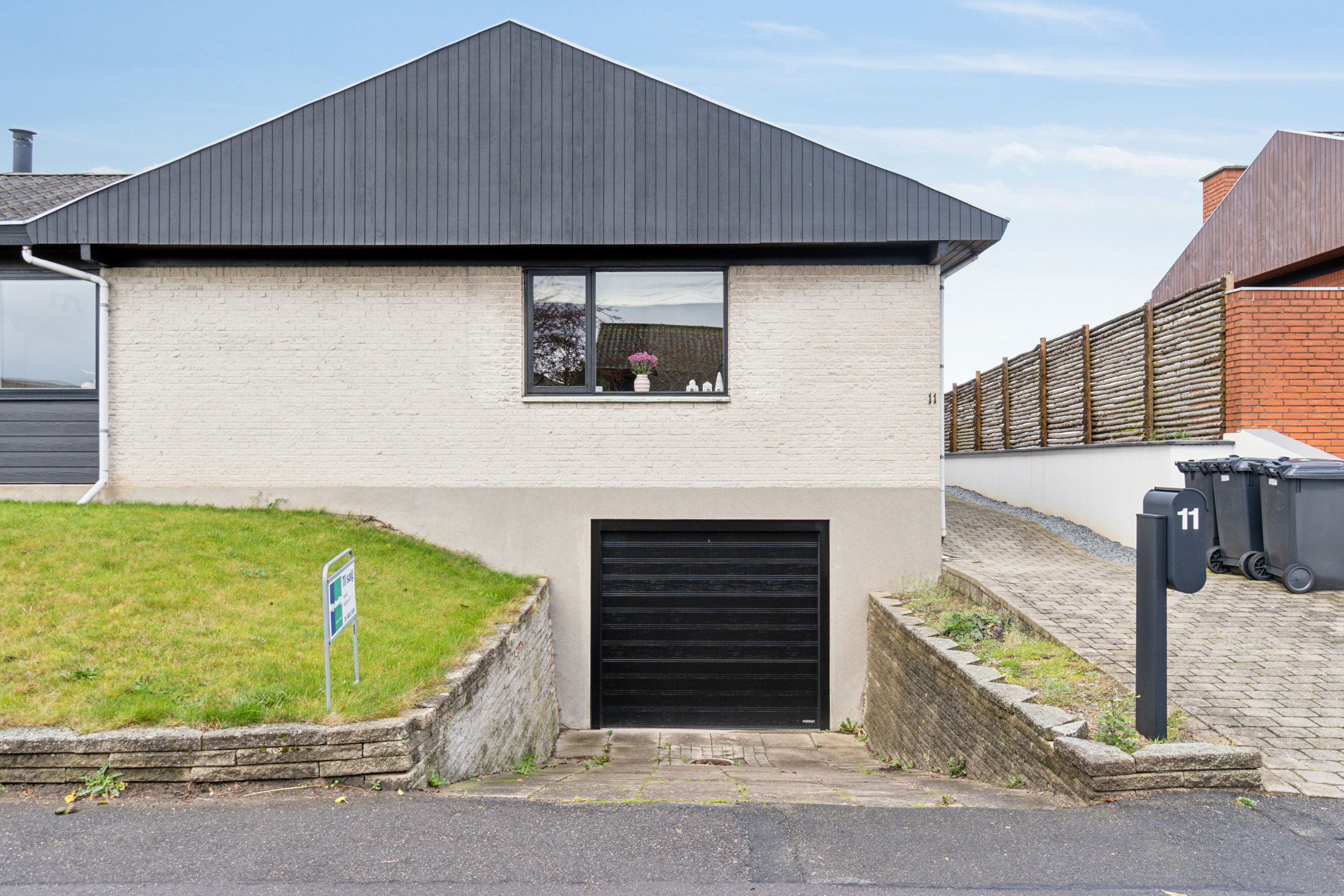 Fremhævet set fra vejen billede i fuldskærmstilstand. Billede af Ægirsvej 11, 4200 Slagelse