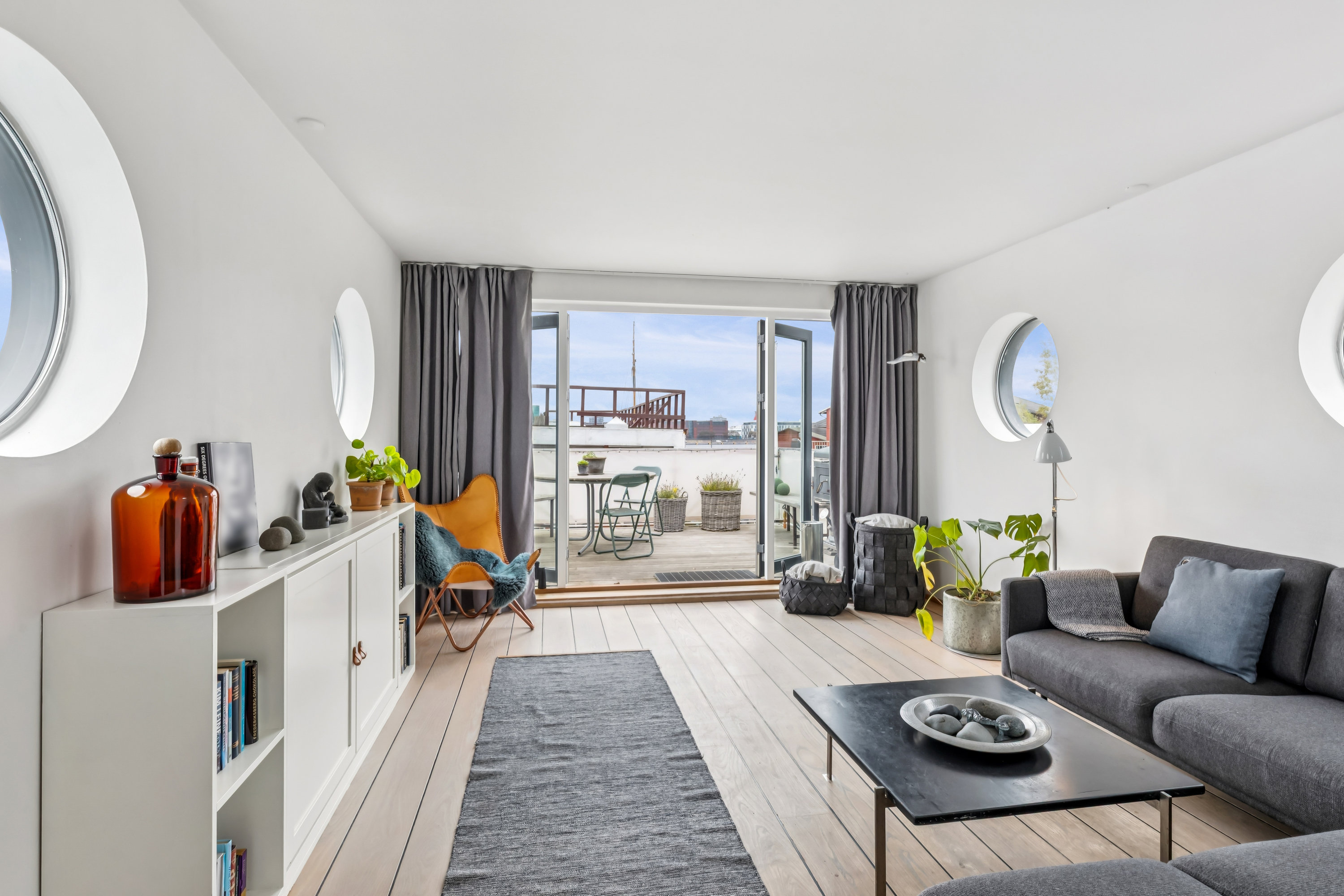 Fremhævet  billede i fuldskærmstilstand. Billede af William Wains Gade 23 (Husbåd), 1432 København K