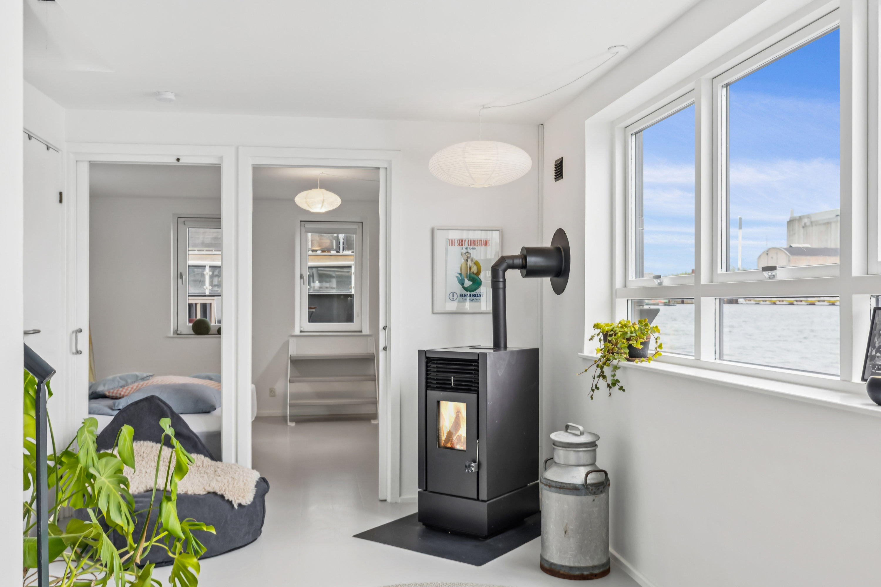 Fremhævet  billede i fuldskærmstilstand. Billede af William Wains Gade 23 (Husbåd), 1432 København K