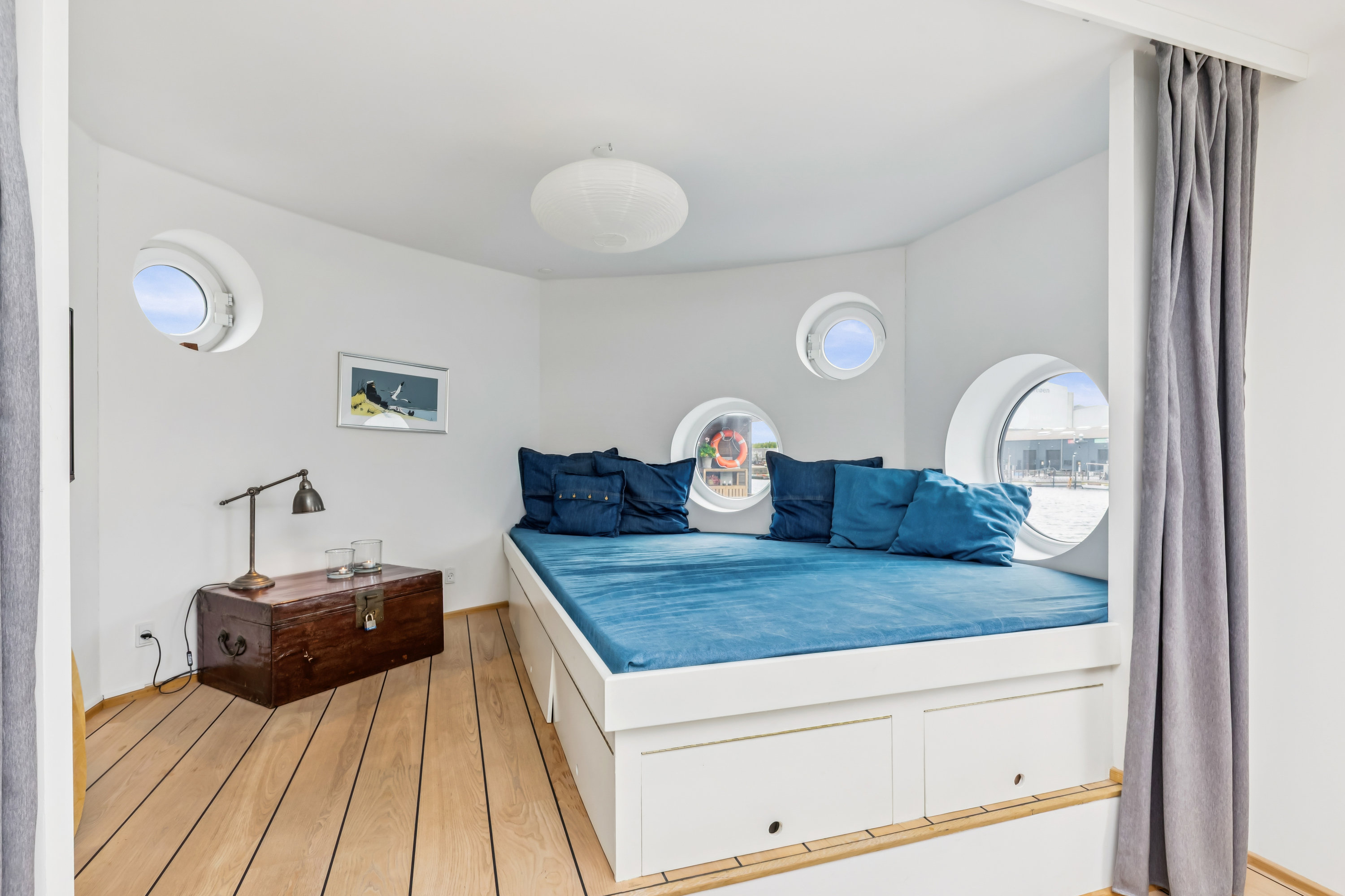 Fremhævet  billede i fuldskærmstilstand. Billede af William Wains Gade 23 (Husbåd), 1432 København K