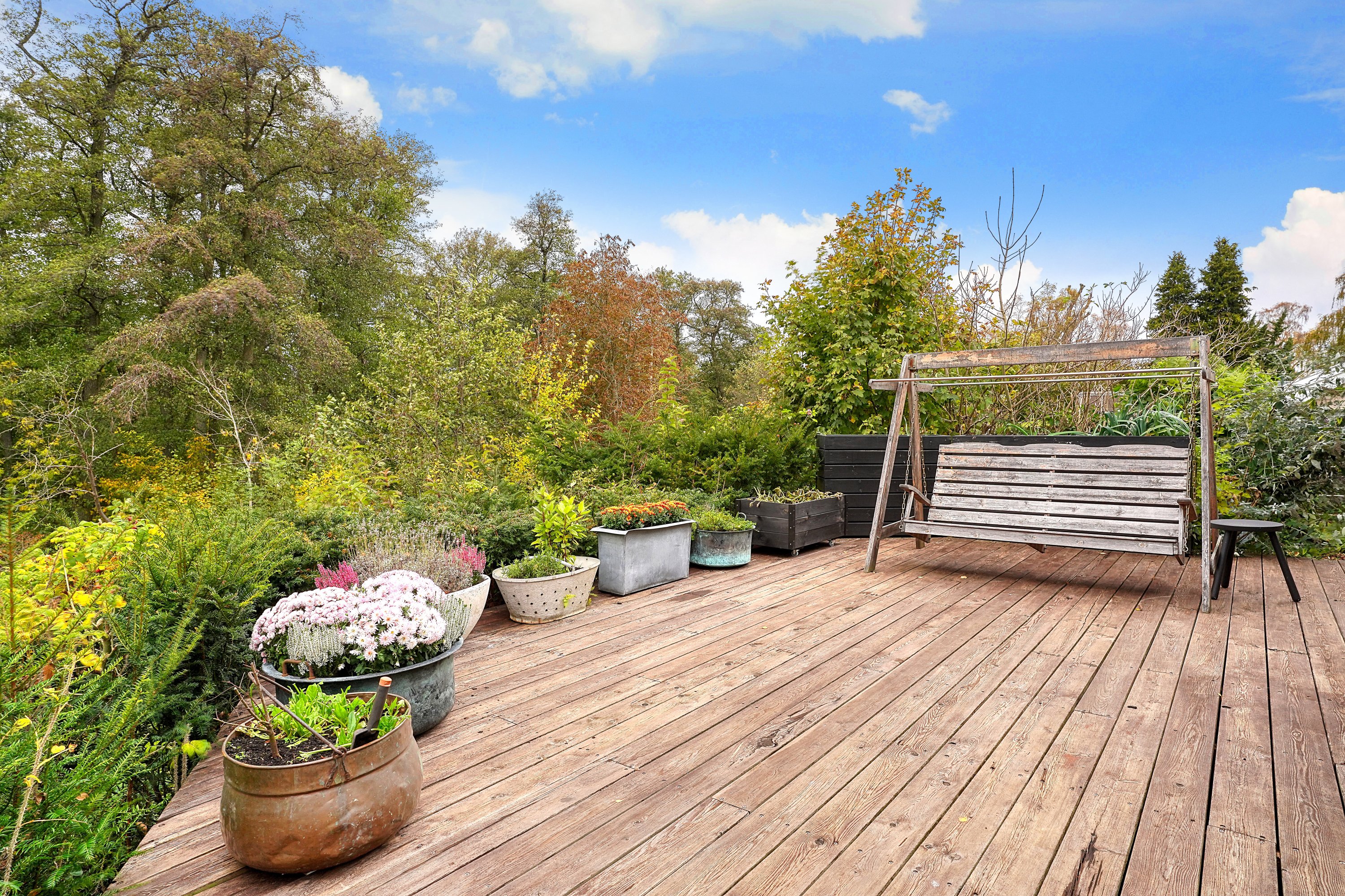 Fremhævet terrasse billede i fuldskærmstilstand. Billede af Løvvænget 37, 3100 Hornbæk