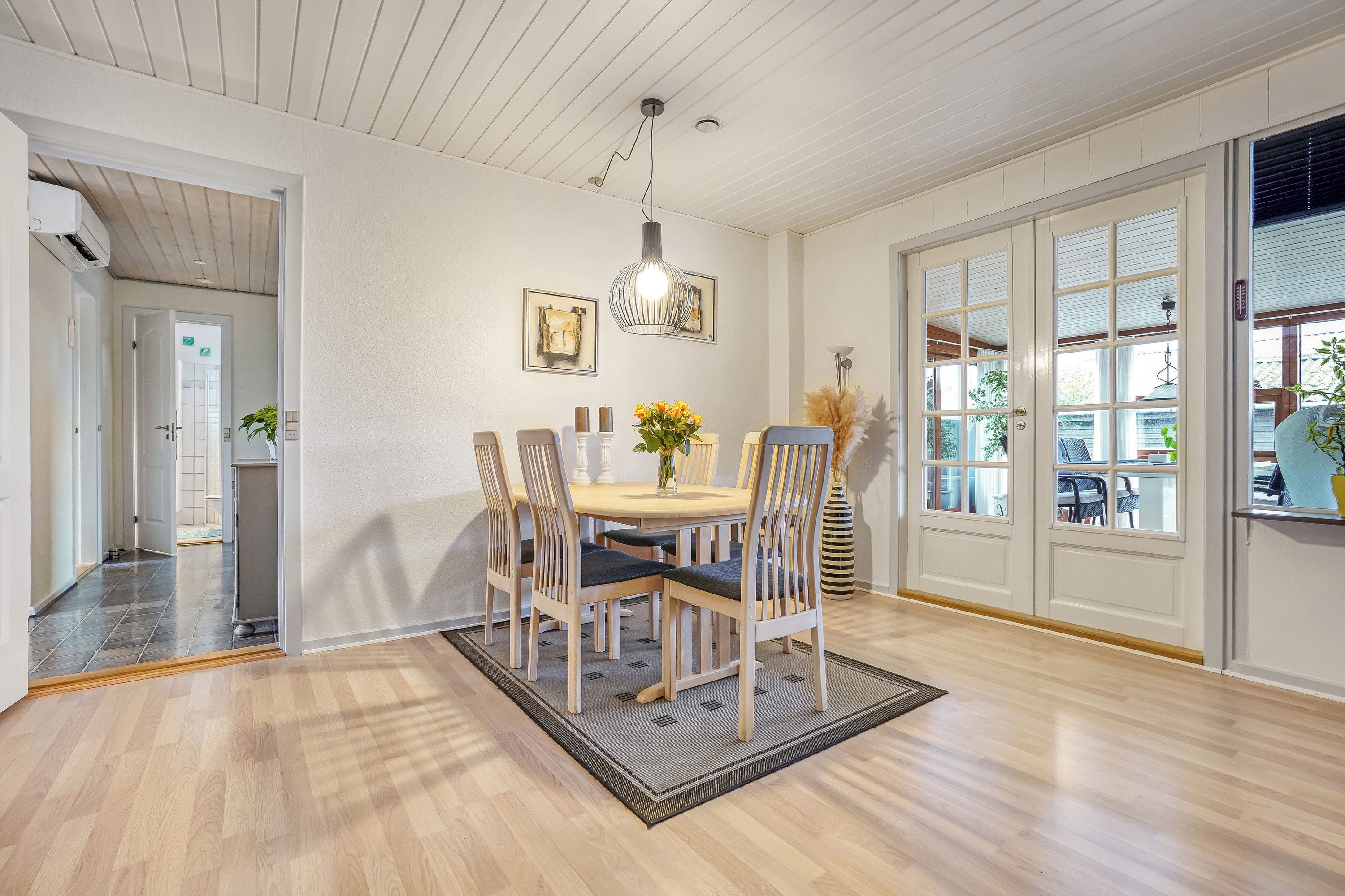 Fremhævet stue billede i fuldskærmstilstand. Billede af Møllevænget 4, Boest, 8766 Nørre Snede