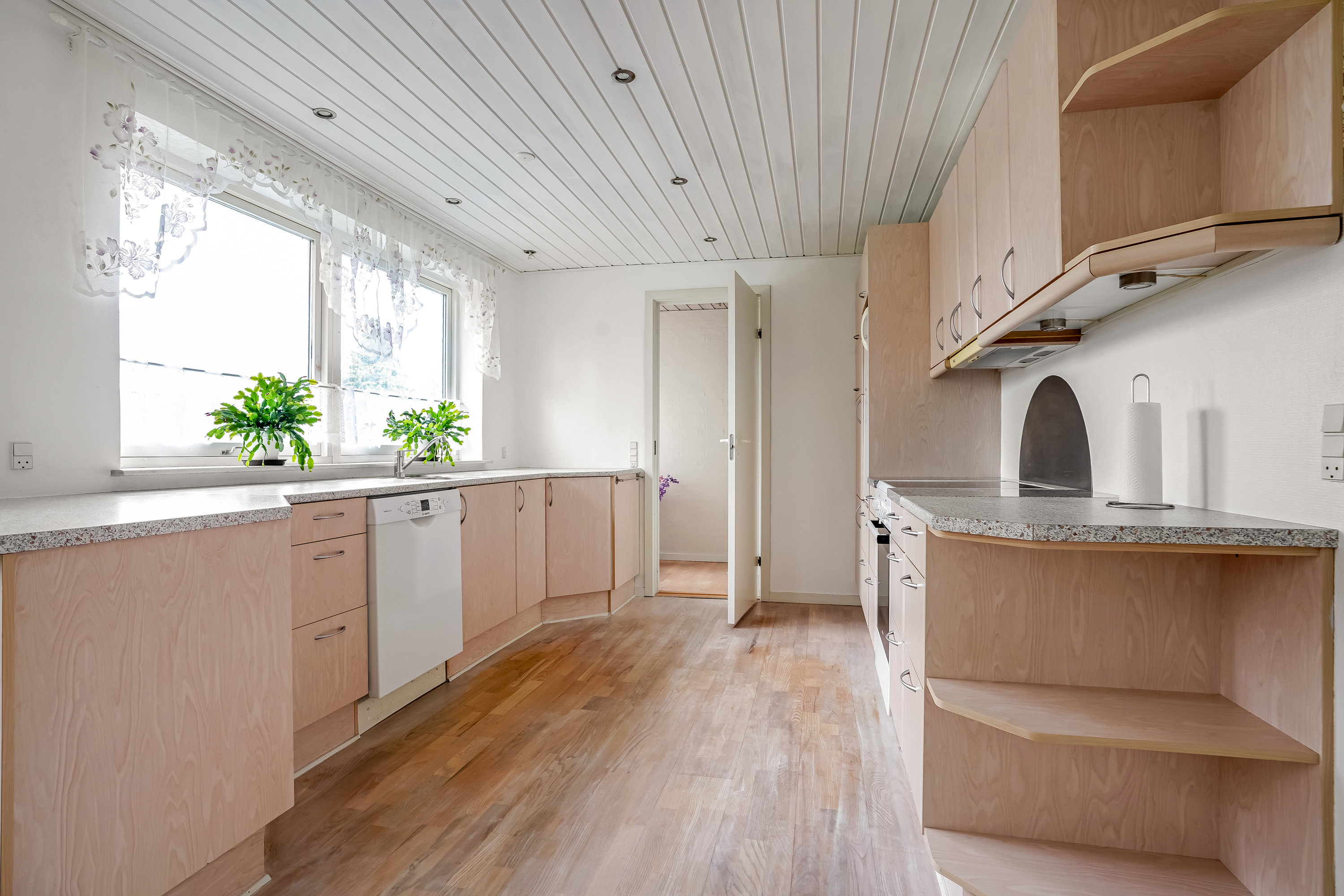 Fremhævet køkken billede i fuldskærmstilstand. Billede af Bondebjergvej 4, Grædstrup, 8740 Brædstrup