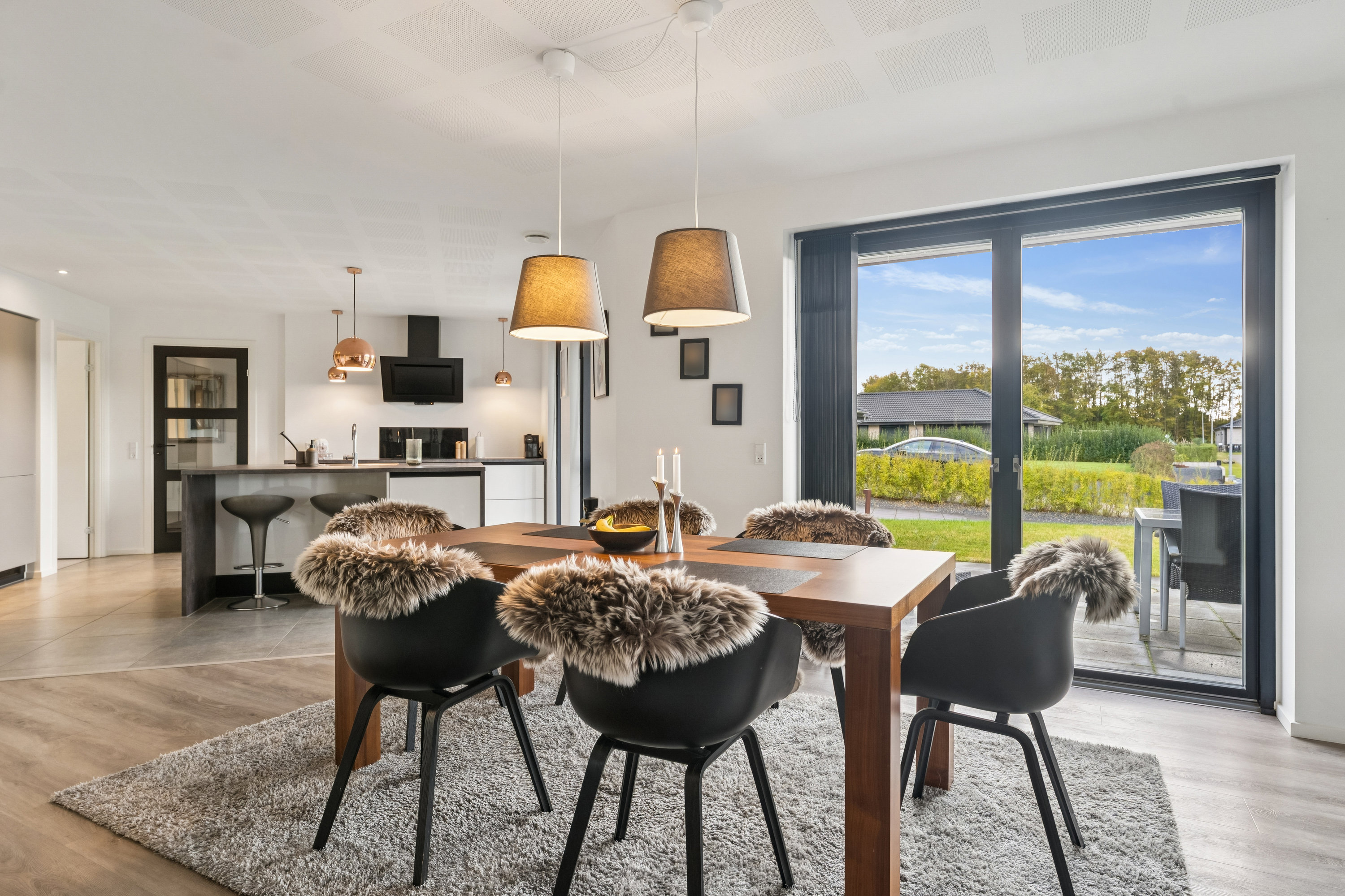 Fremhævet stue billede i fuldskærmstilstand. Billede af Muldvarpekrogen 28, 8850 Bjerringbro