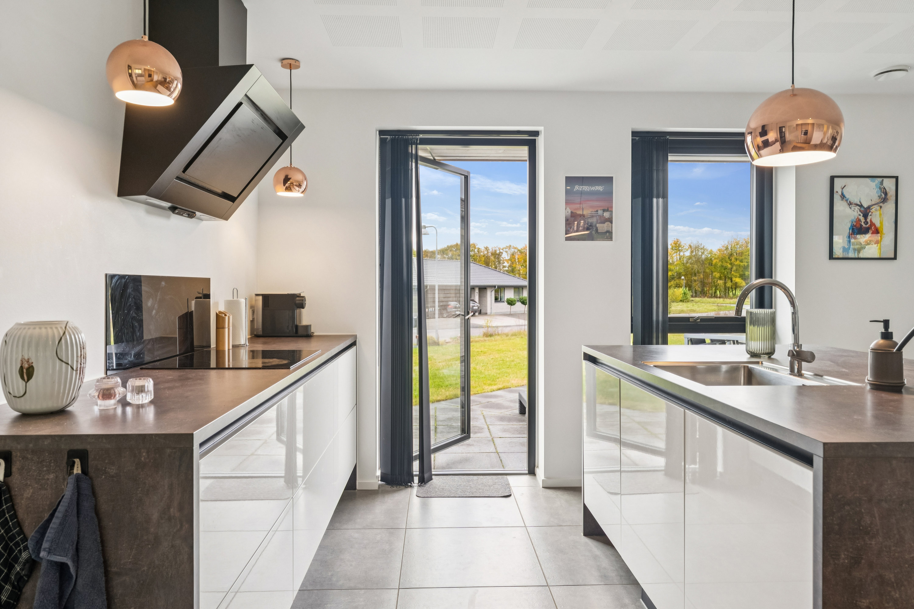 Fremhævet køkken billede i fuldskærmstilstand. Billede af Muldvarpekrogen 28, 8850 Bjerringbro