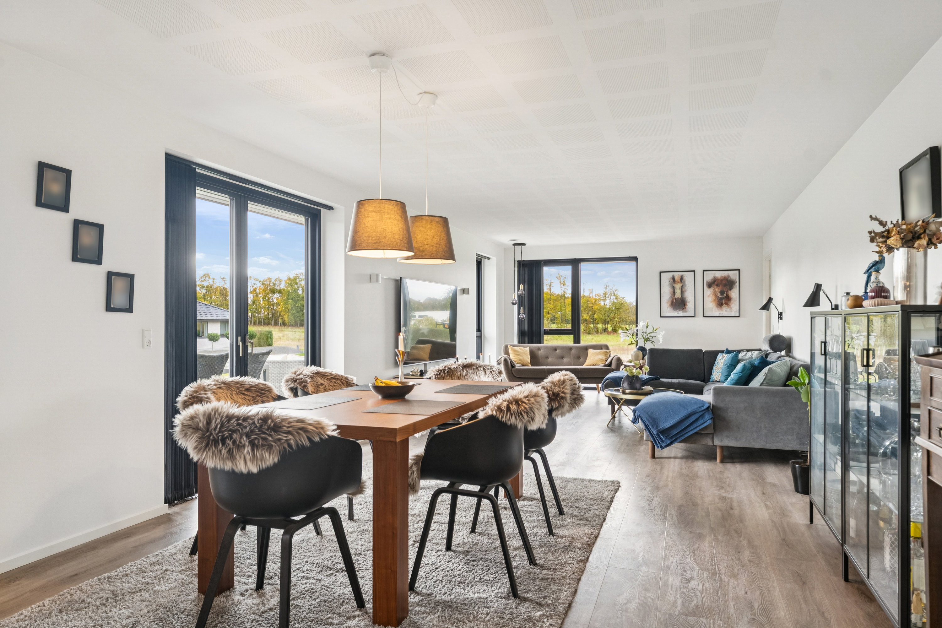 Fremhævet spisestue billede i fuldskærmstilstand. Billede af Muldvarpekrogen 28, 8850 Bjerringbro