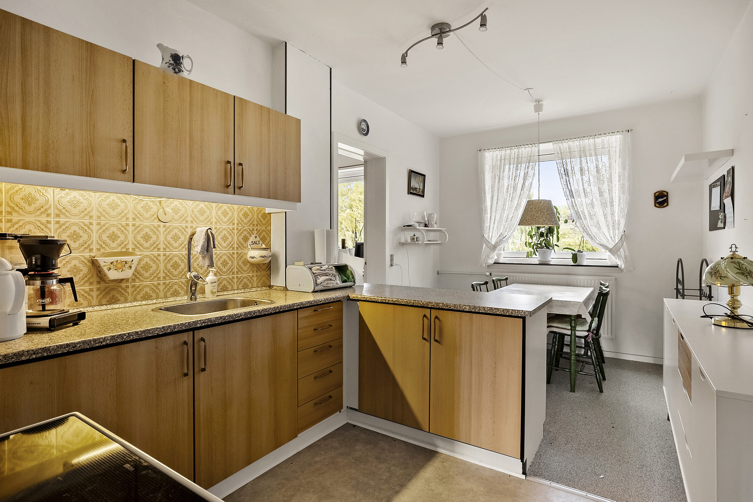 Miniaturebillede 1: køkken. Billede af Lersøparken 7, st.. tv., 4220 Korsør