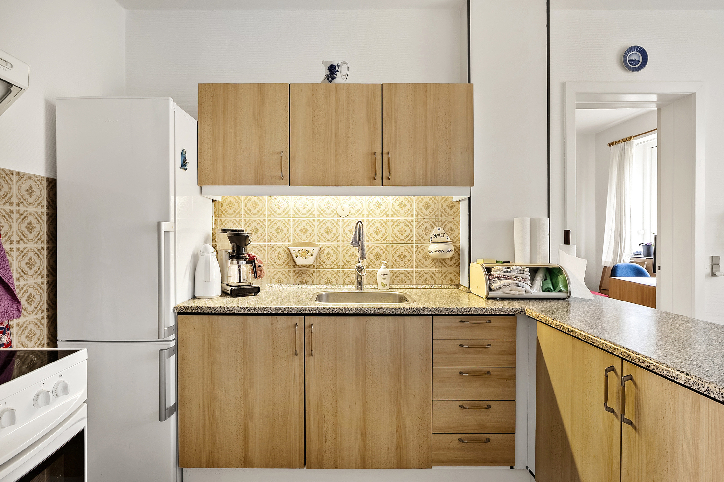 Fremhævet køkken billede i fuldskærmstilstand. Billede af Lersøparken 7, st.. tv., 4220 Korsør