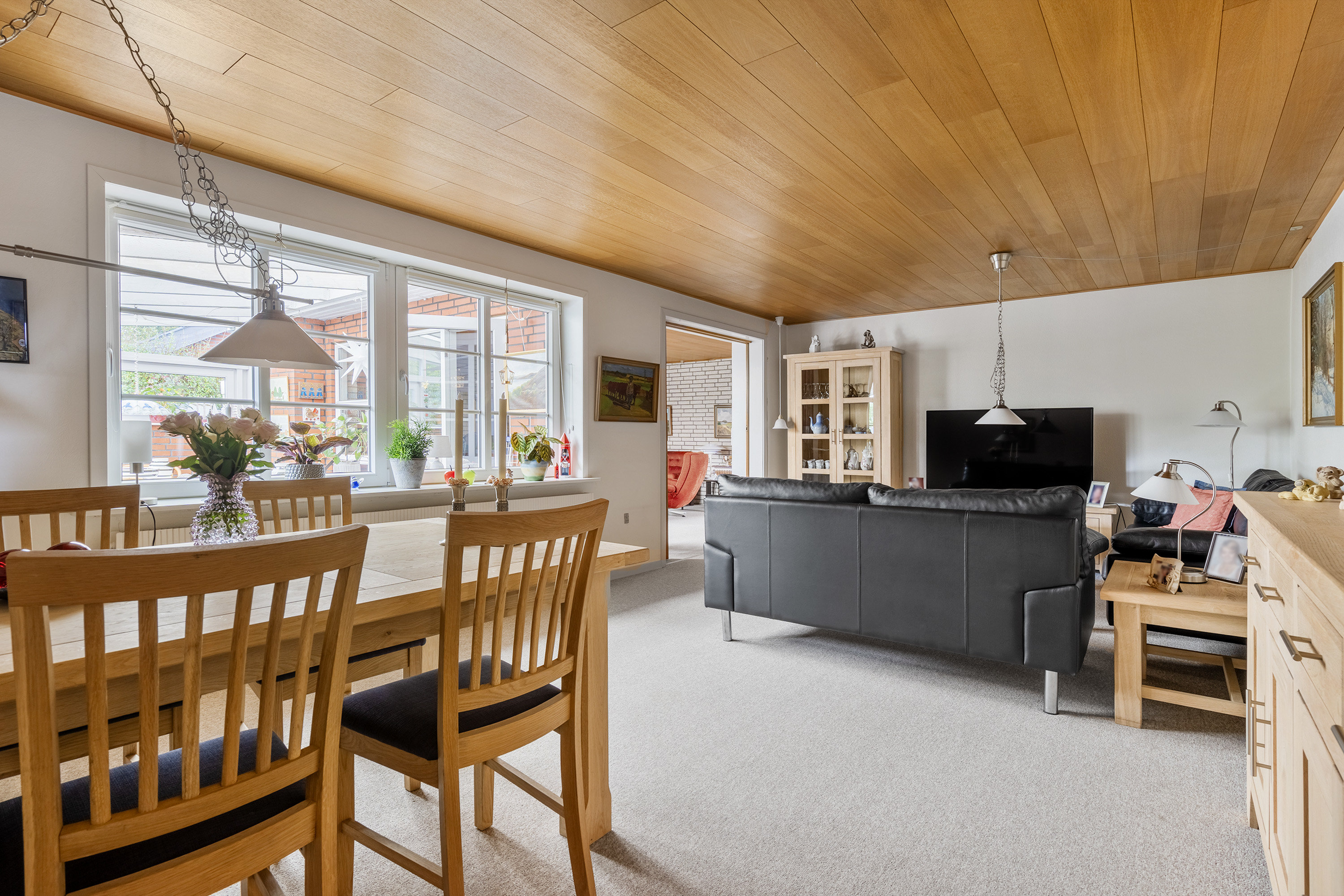 Fremhævet spisestue billede i fuldskærmstilstand. Billede af Karlsgårdevej 4, Sig, 6800 Varde