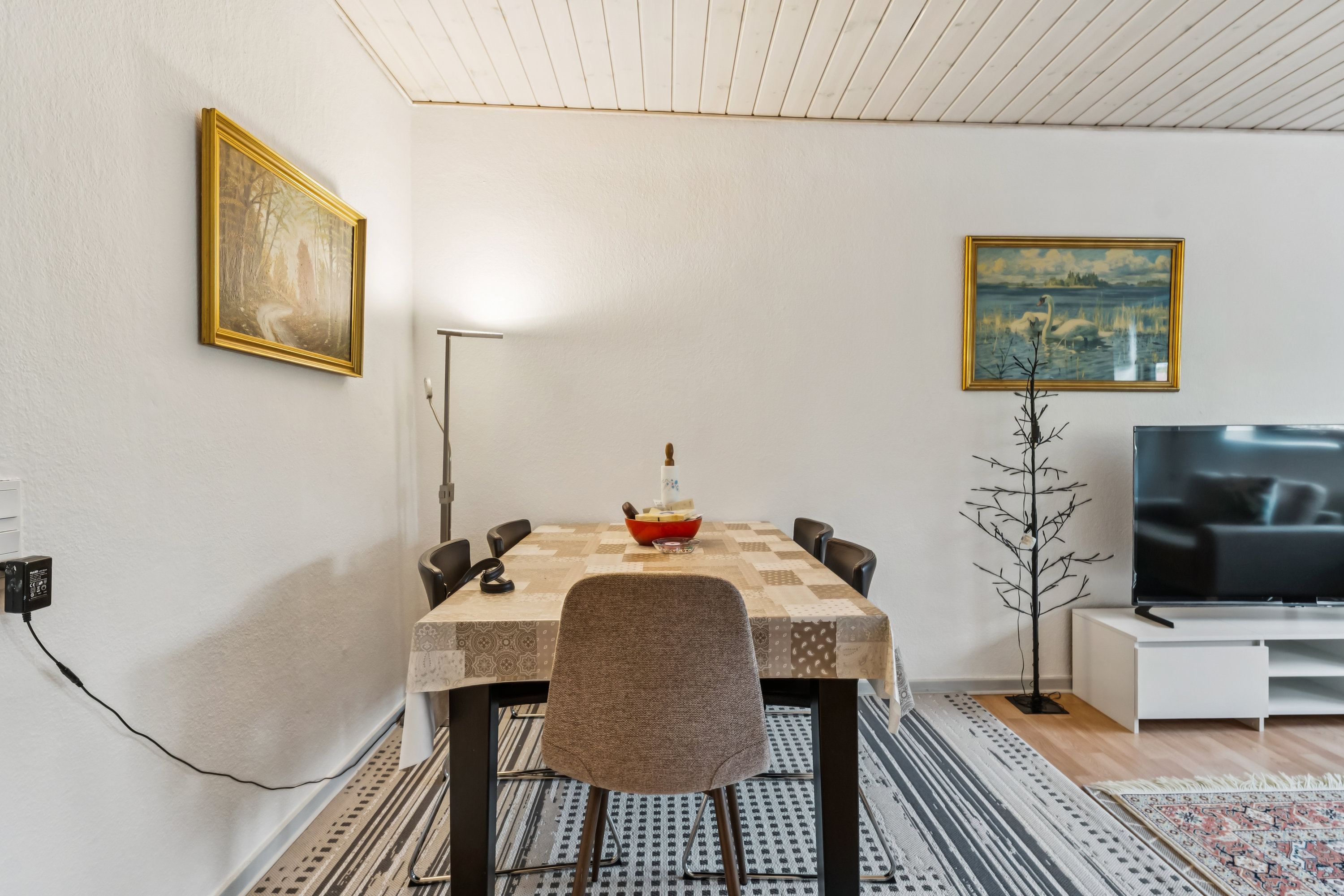 Fremhævet stue billede i fuldskærmstilstand. Billede af Glarbjergvej 103, 1. th., 8930 Randers NØ