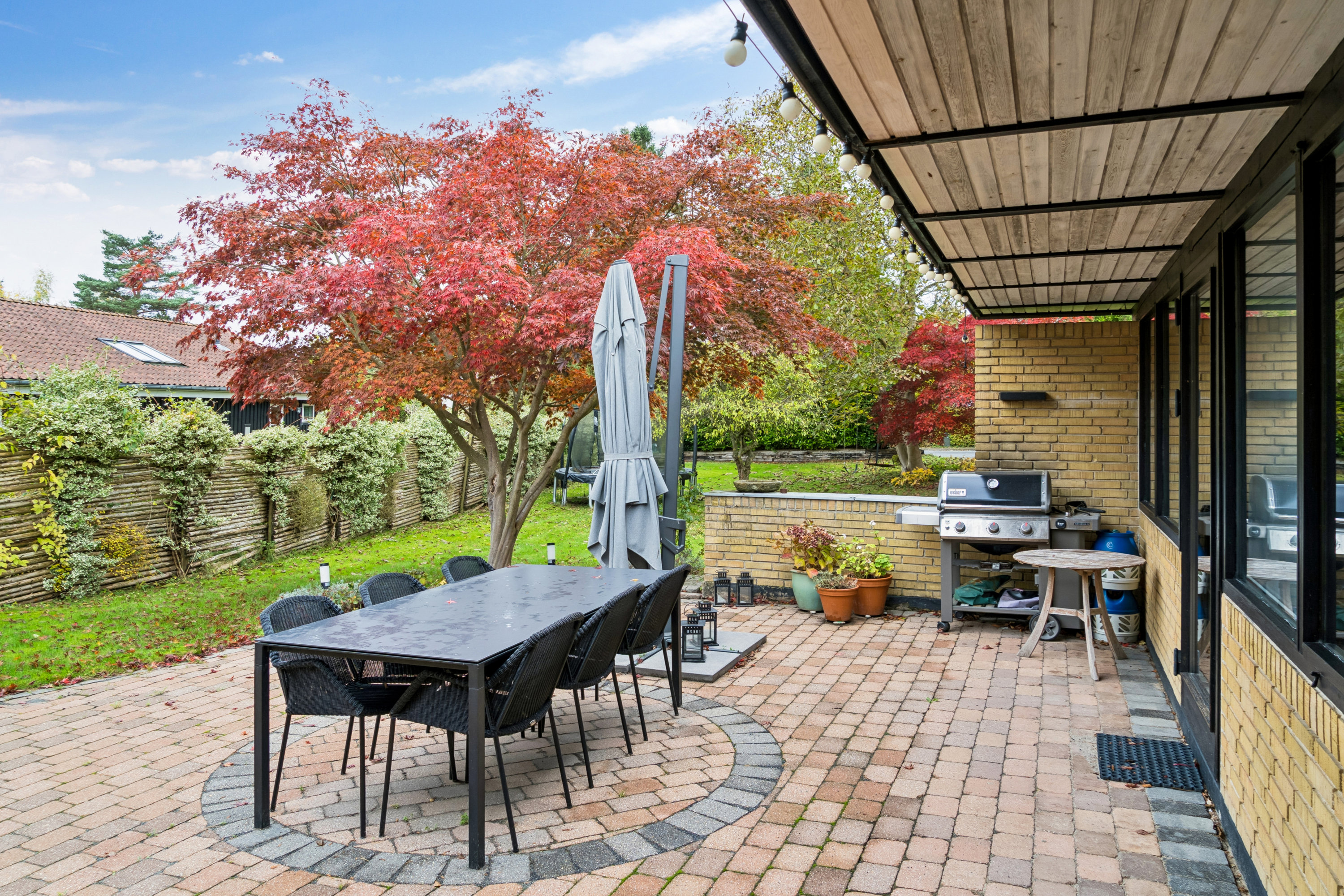 Miniaturebillede 2: terrasse. Billede af Rolighedsvej 13A, Hareskov, 3500 Værløse