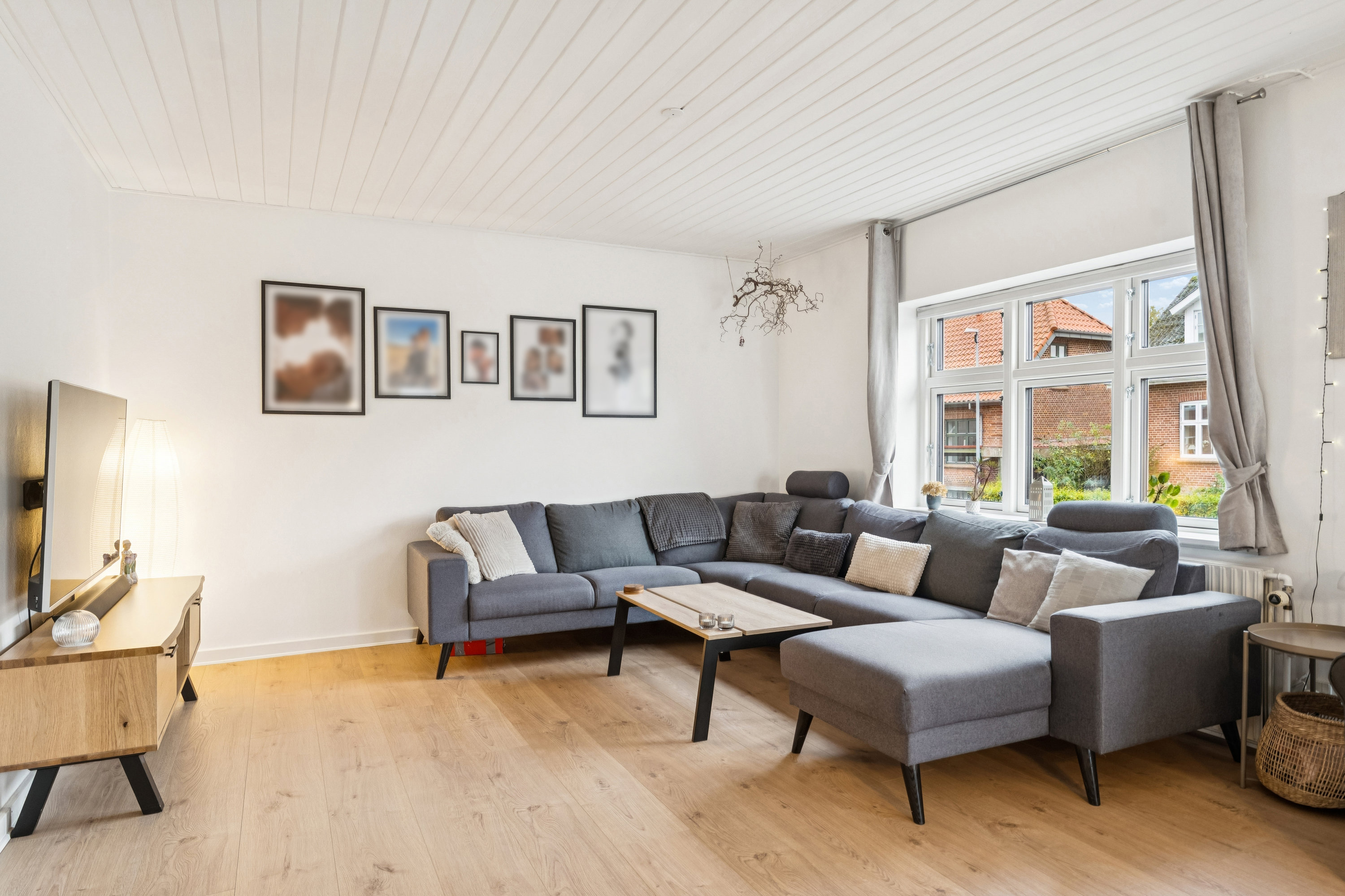 Fremhævet stue billede i fuldskærmstilstand. Billede af Christiansborgvej 13, 8930 Randers NØ