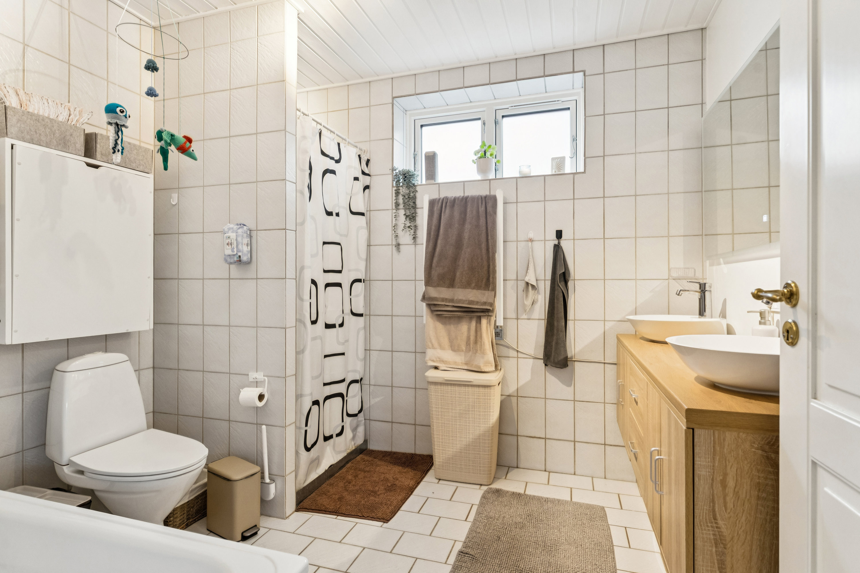 Fremhævet badeværelse billede i fuldskærmstilstand. Billede af Christiansborgvej 13, 8930 Randers NØ