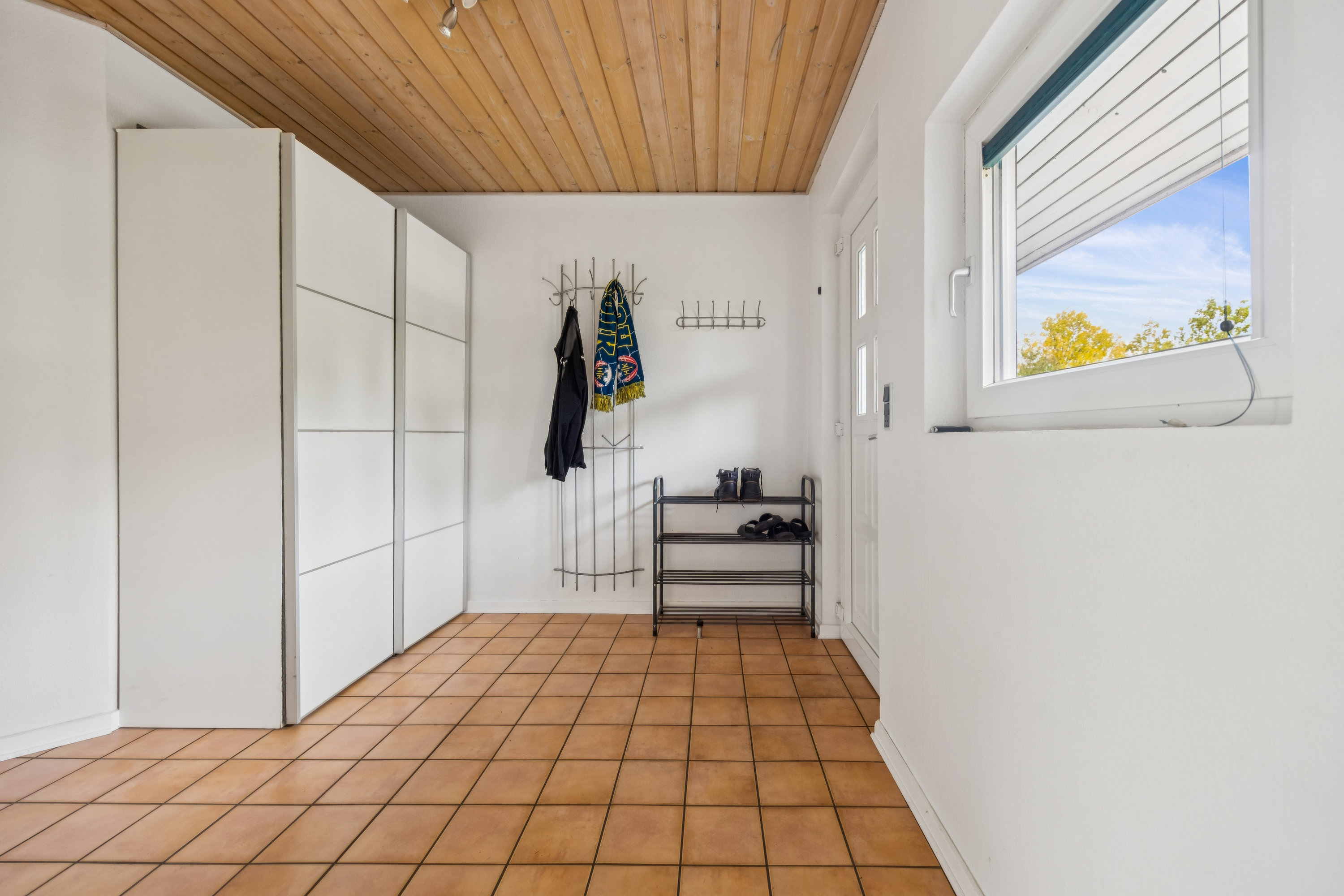 Fremhævet entré billede i fuldskærmstilstand. Billede af Valmuevej 6, 9500 Hobro