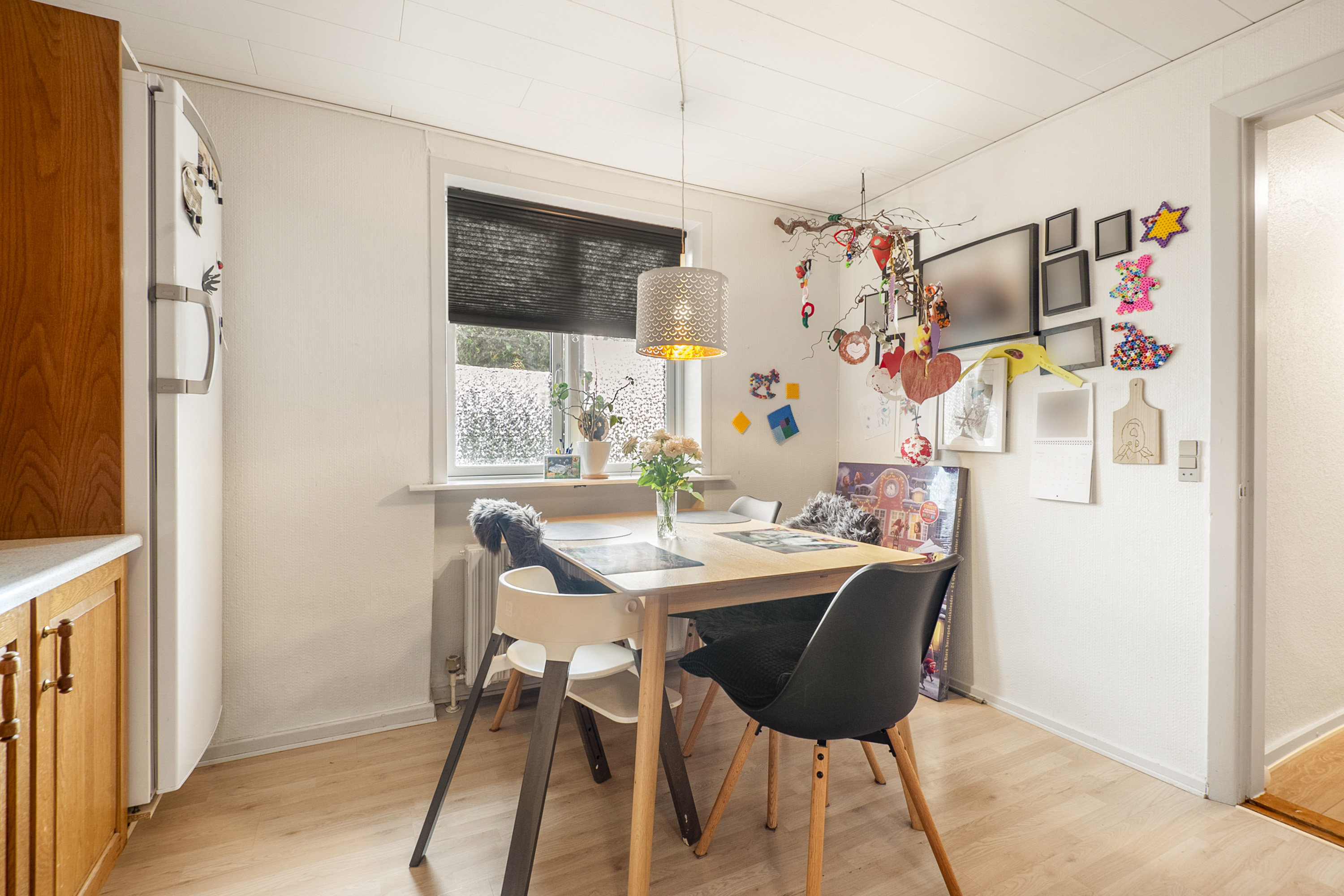 Fremhævet spisestue billede i fuldskærmstilstand. Billede af Ellebakken 5, 6800 Varde