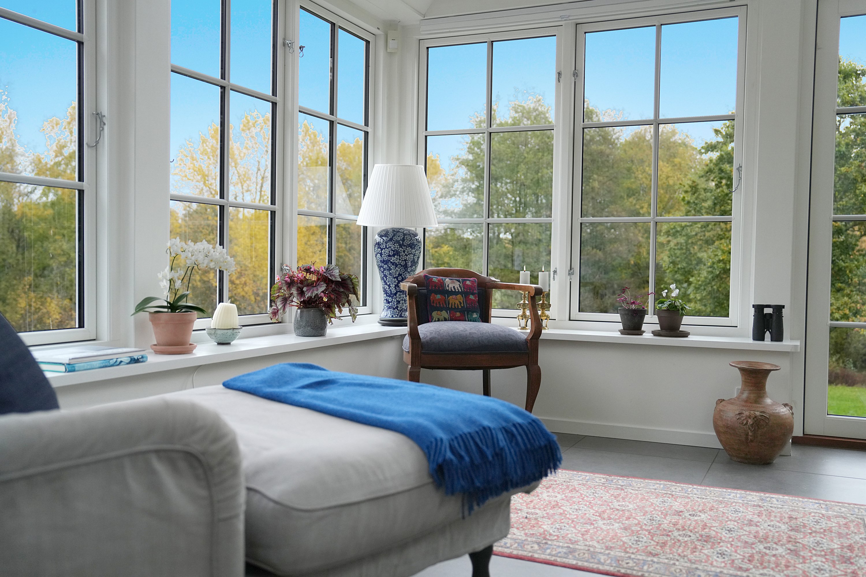 Fremhævet stue billede i fuldskærmstilstand. Billede af Holmenevej 25, Holmene, 3140 Ålsgårde