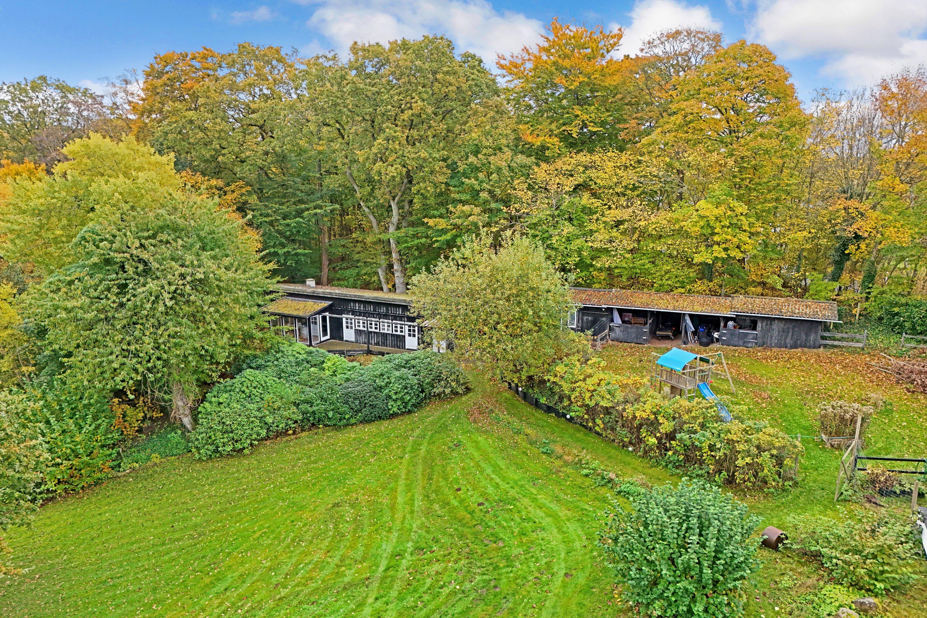 Fremhævet luftfoto billede i fuldskærmstilstand. Billede af Holmenevej 25, Holmene, 3140 Ålsgårde