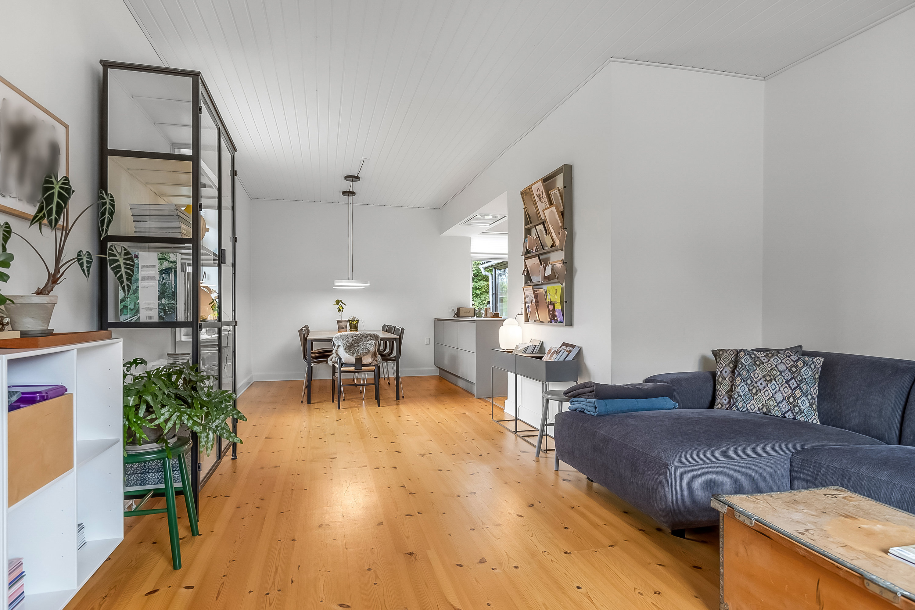 Fremhævet stue billede i fuldskærmstilstand. Billede af Jernbanegade 15, 6640 Lunderskov