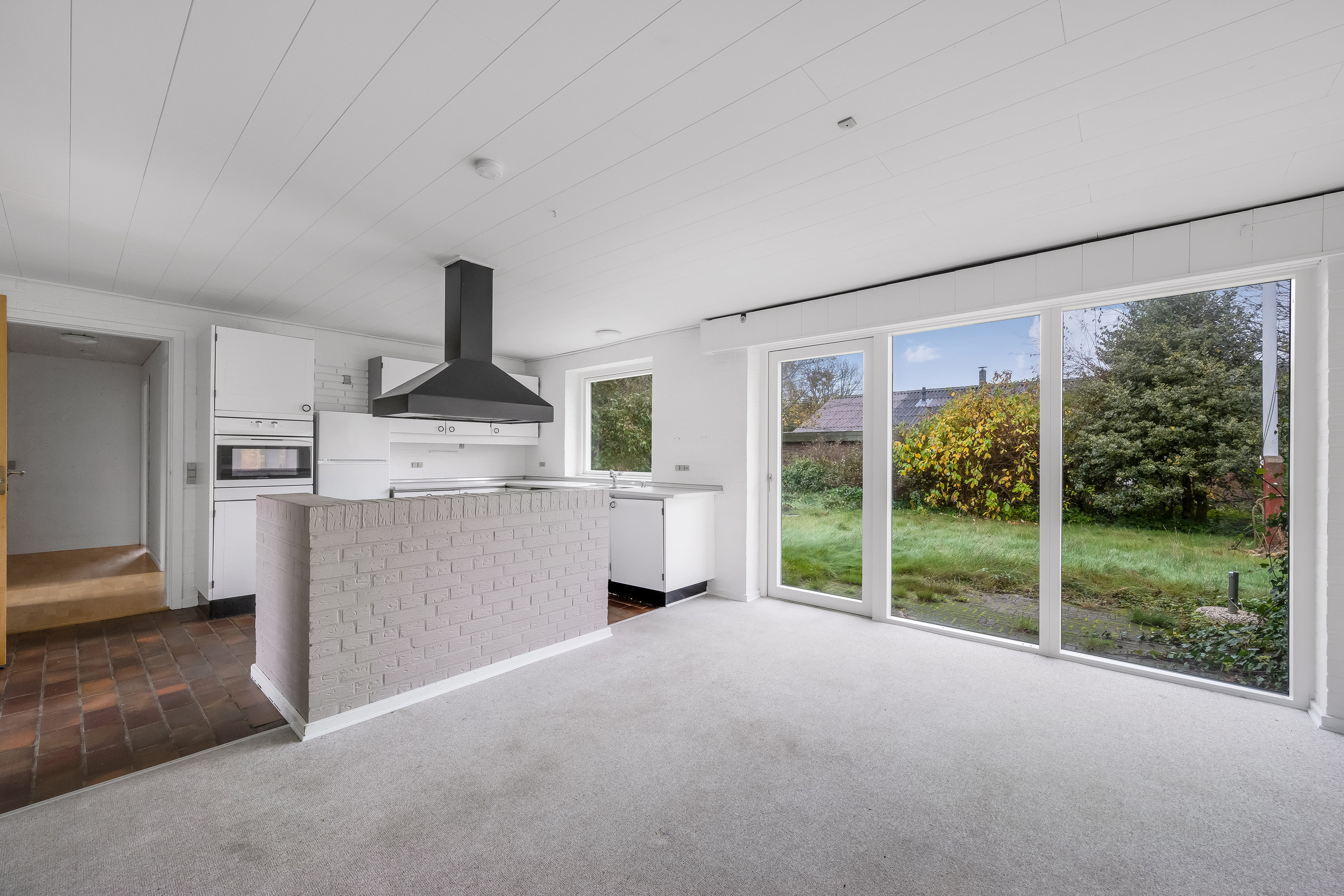 Fremhævet køkken billede i fuldskærmstilstand. Billede af Velling Kirkeby 77, Velling, 6950 Ringkøbing