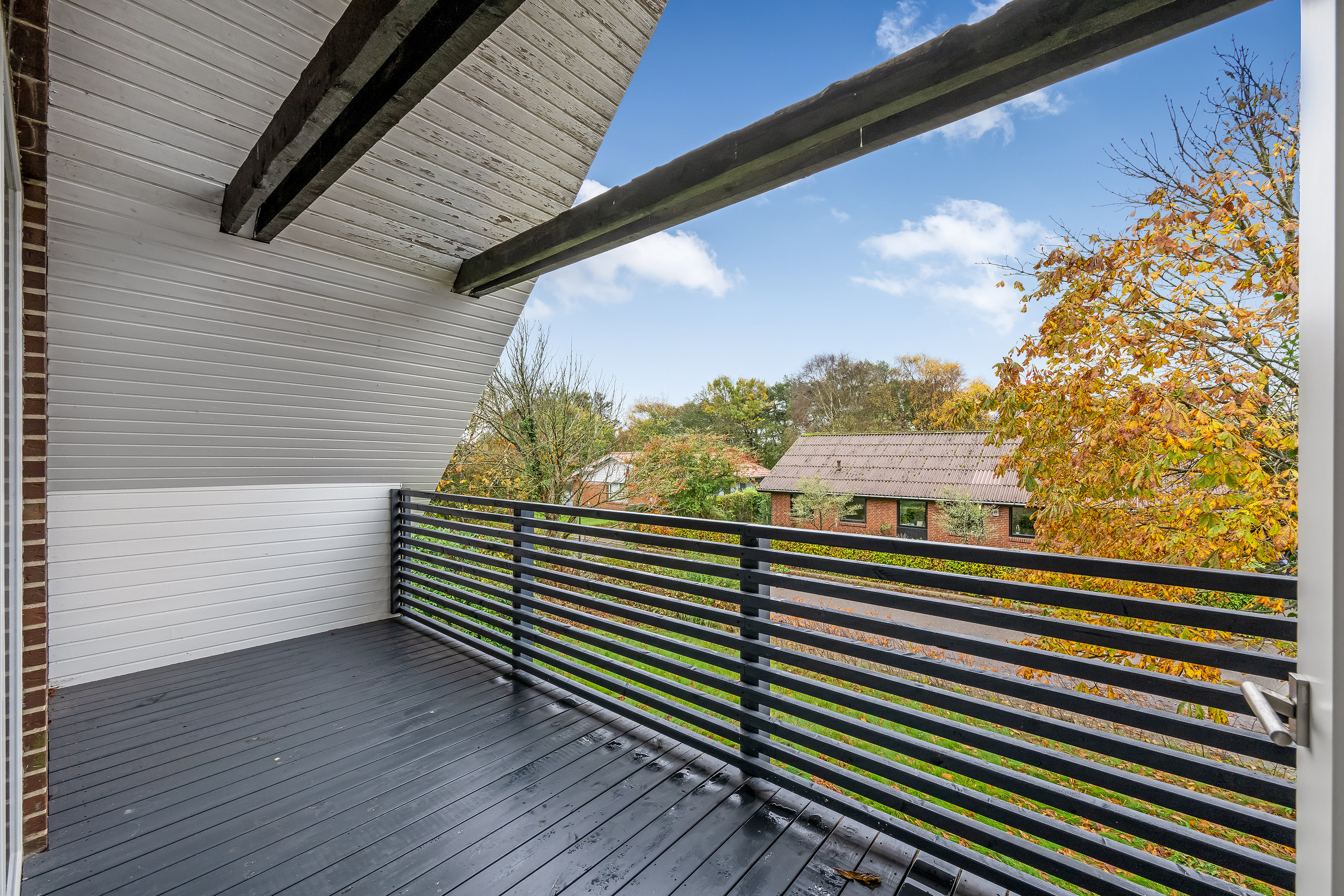 Fremhævet altan billede i fuldskærmstilstand. Billede af Velling Kirkeby 77, Velling, 6950 Ringkøbing