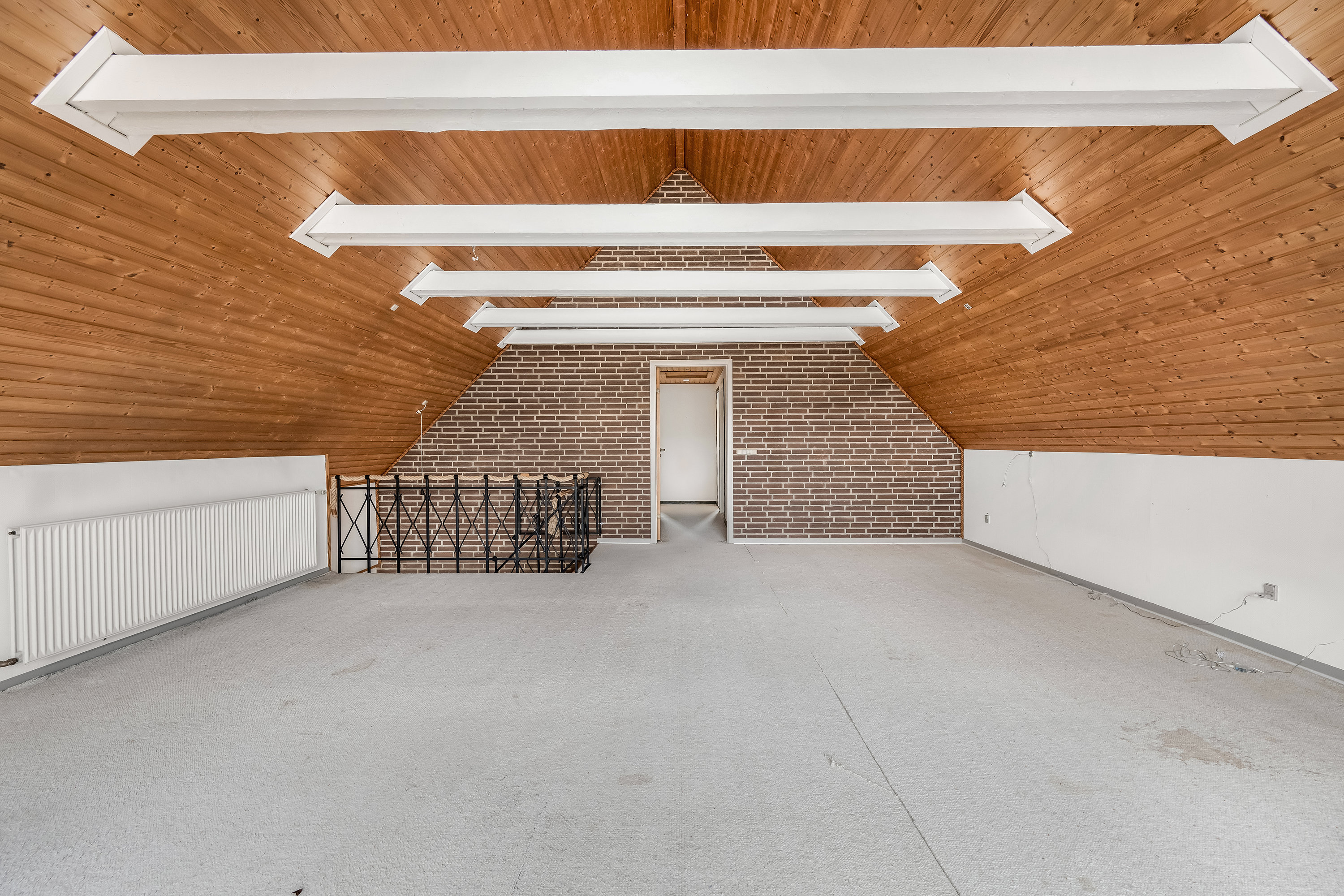 Fremhævet værelse billede i fuldskærmstilstand. Billede af Velling Kirkeby 77, Velling, 6950 Ringkøbing