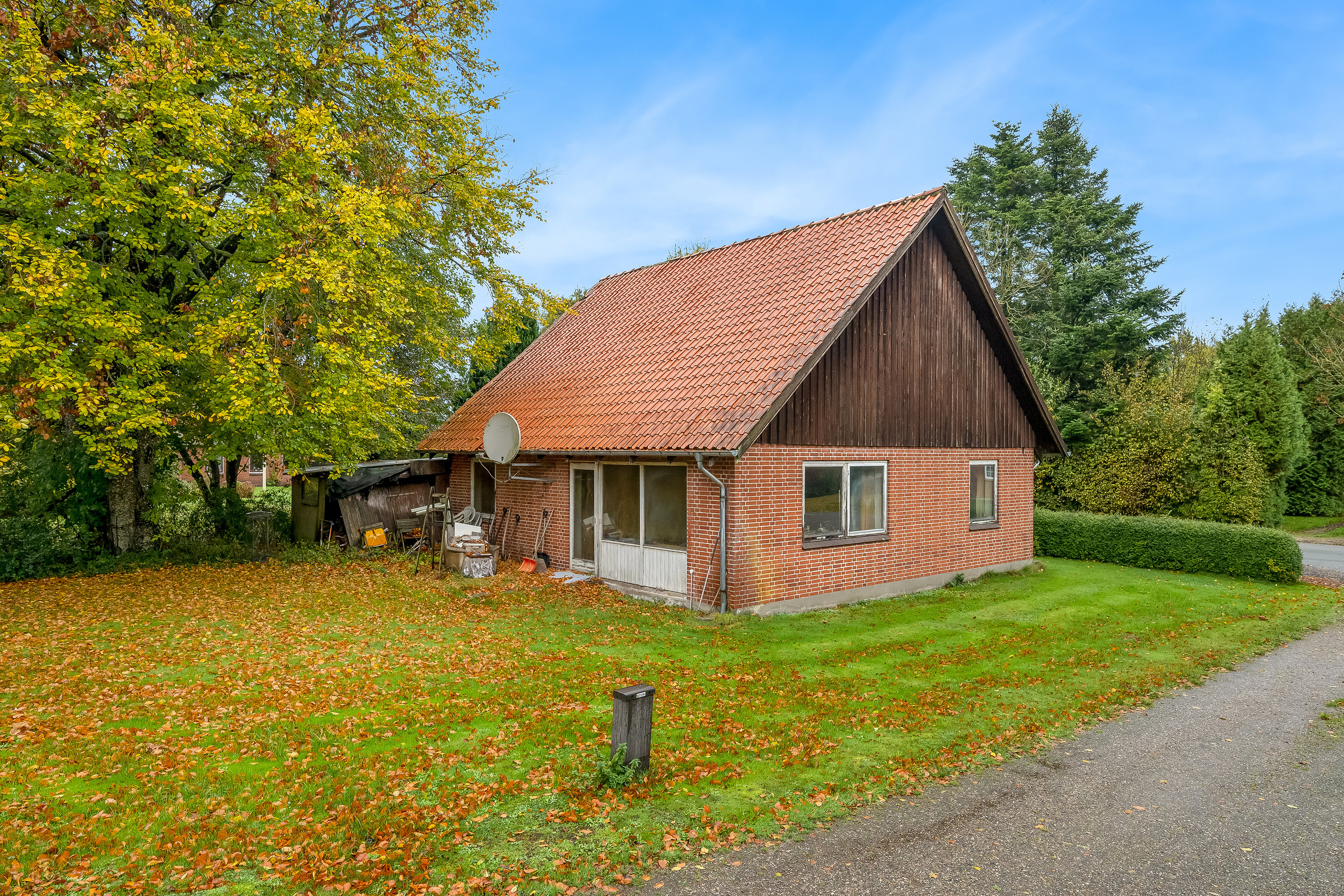 Fremhævet facade billede i fuldskærmstilstand. Billede af Sejerslevvej 12, S Sejerslev, 6280 Højer