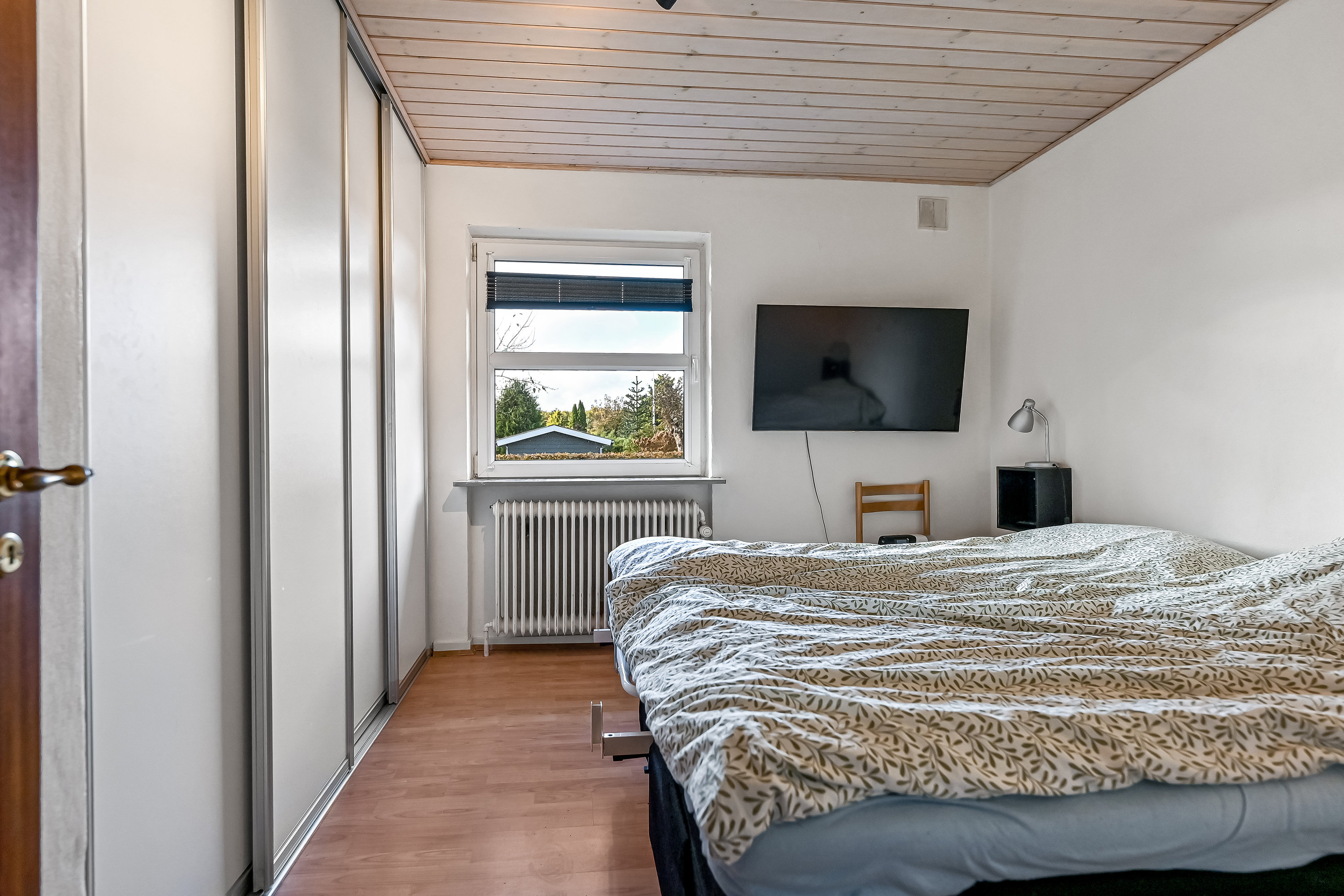 Fremhævet soveværelse billede i fuldskærmstilstand. Billede af Krogvejen 23, Arnborg, 7400 Herning