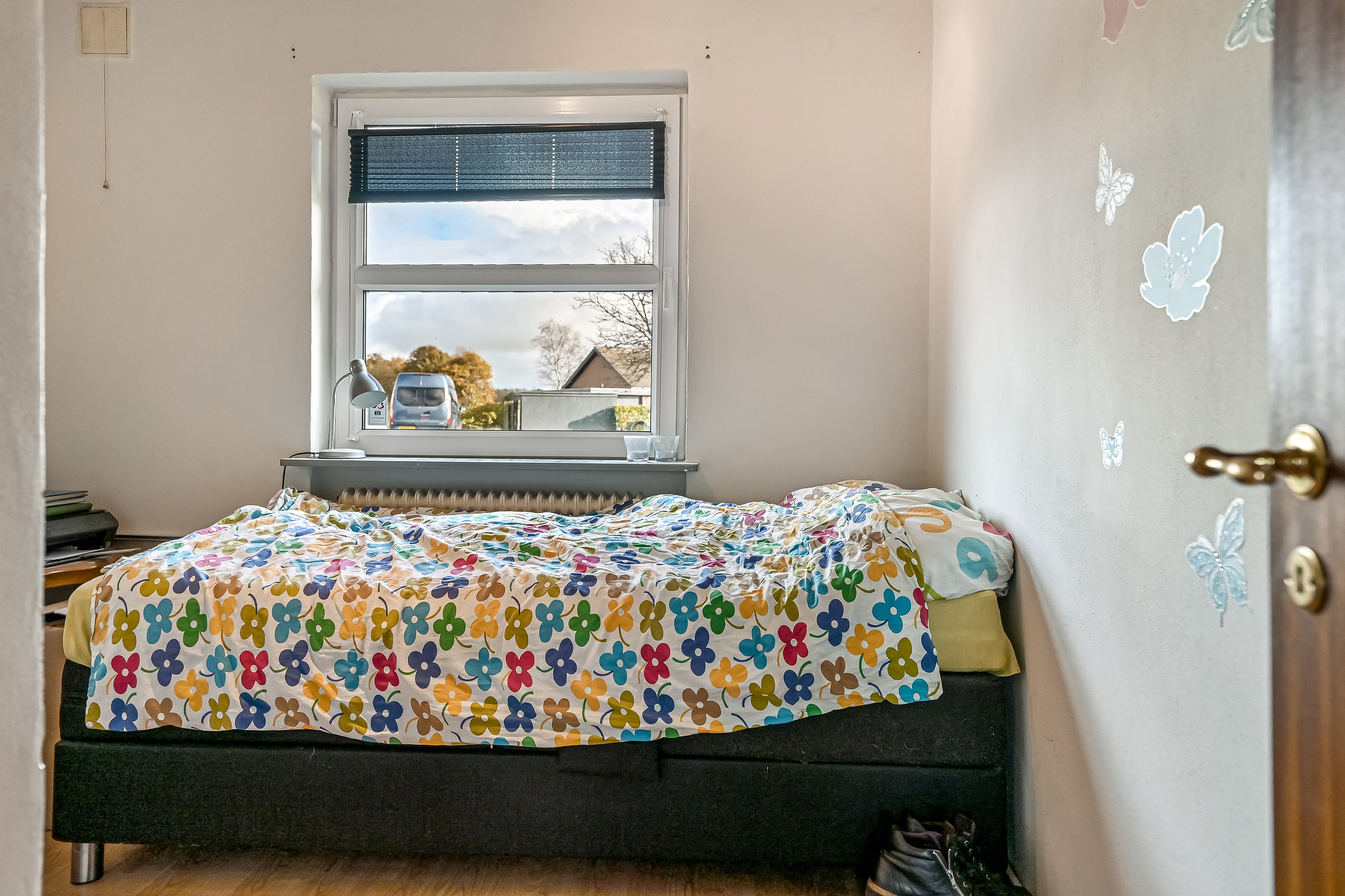 Fremhævet soveværelse billede i fuldskærmstilstand. Billede af Krogvejen 23, Arnborg, 7400 Herning