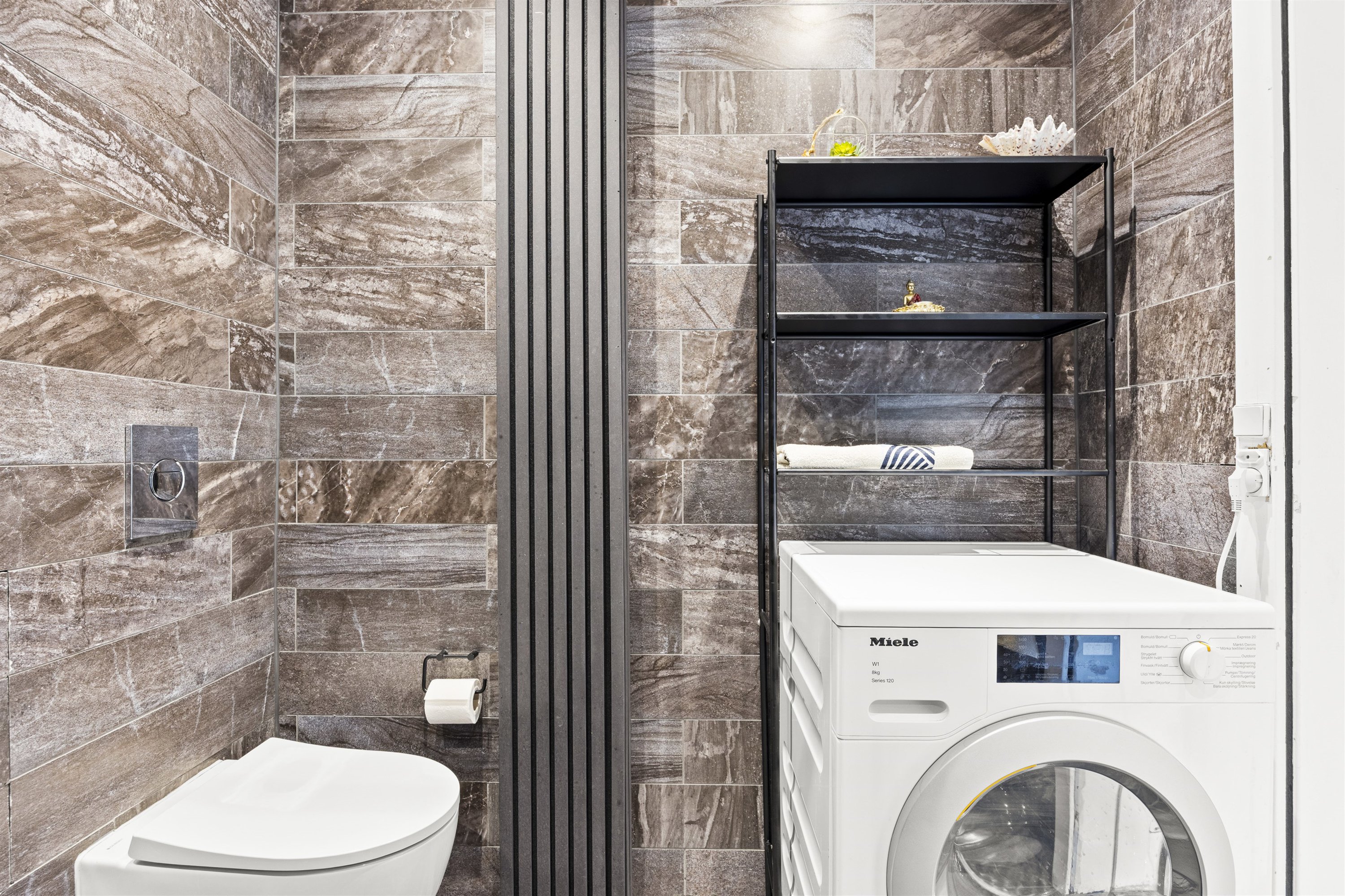 Fremhævet andet billede i fuldskærmstilstand. Billede af Ordrupvej 41C, st.. 1., 2920 Charlottenlund