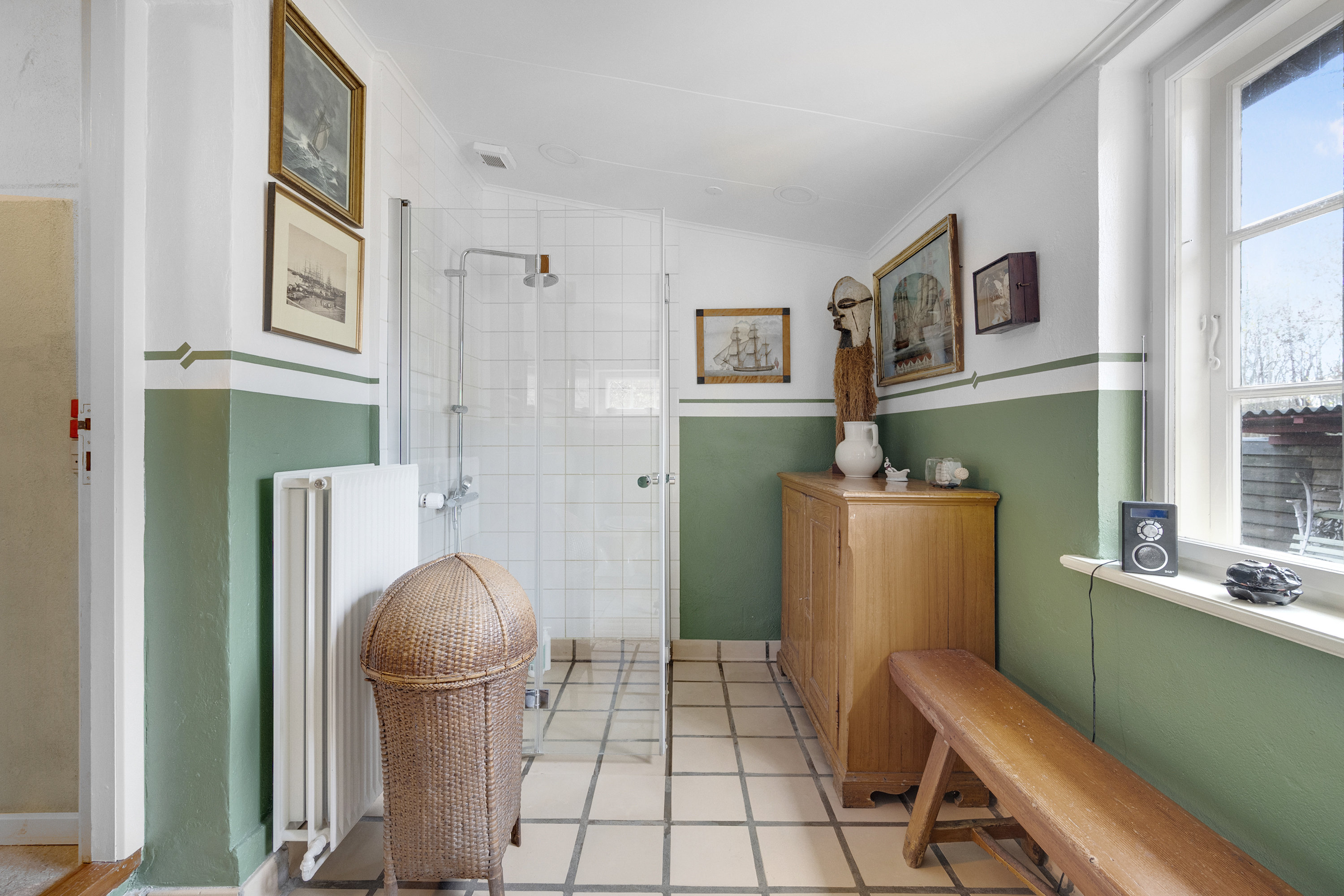 Fremhævet badeværelse billede i fuldskærmstilstand. Billede af Hyldtoftevej 4, 9800 Hjørring