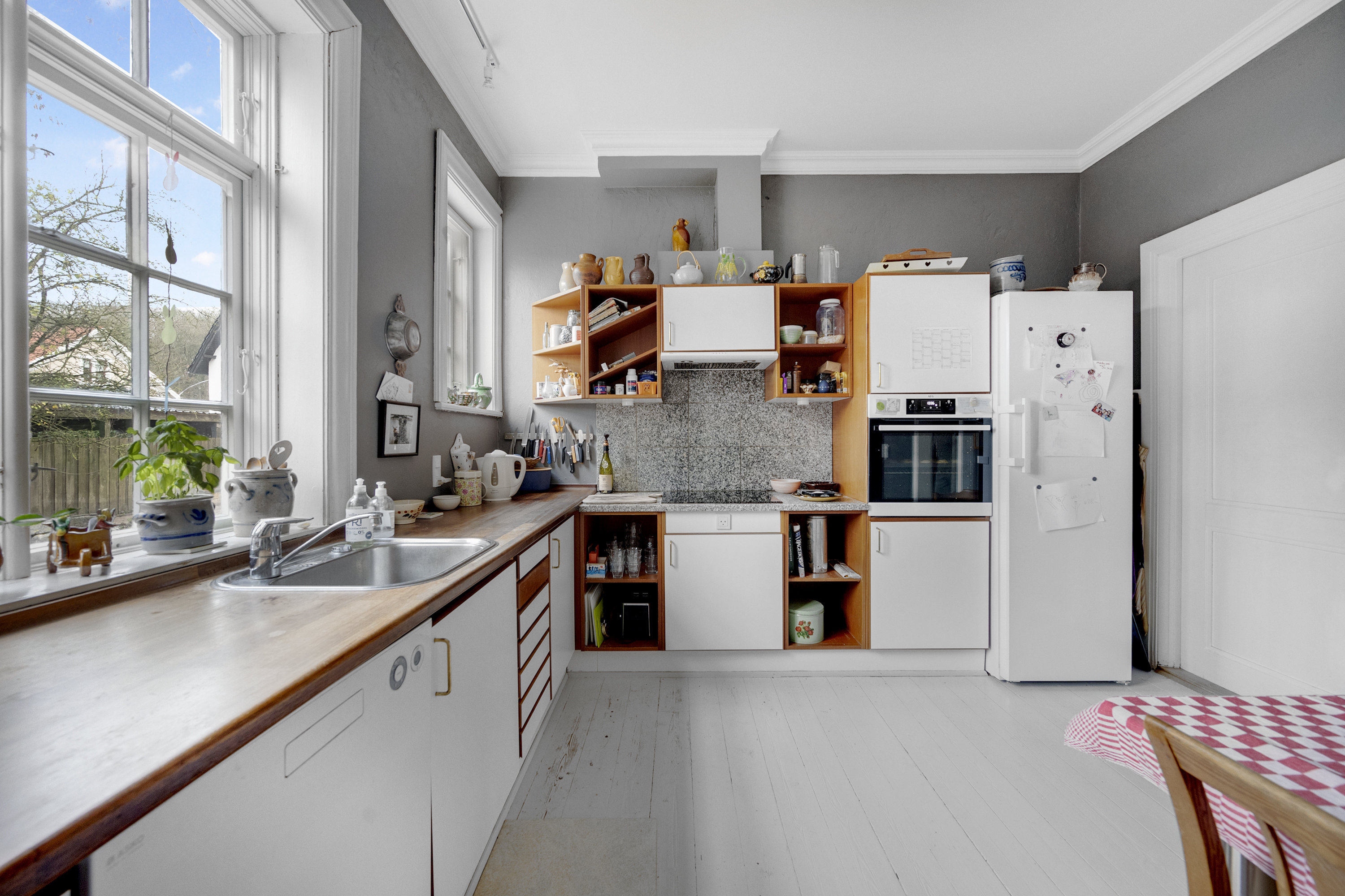 Fremhævet køkken billede i fuldskærmstilstand. Billede af Hyldtoftevej 4, 9800 Hjørring