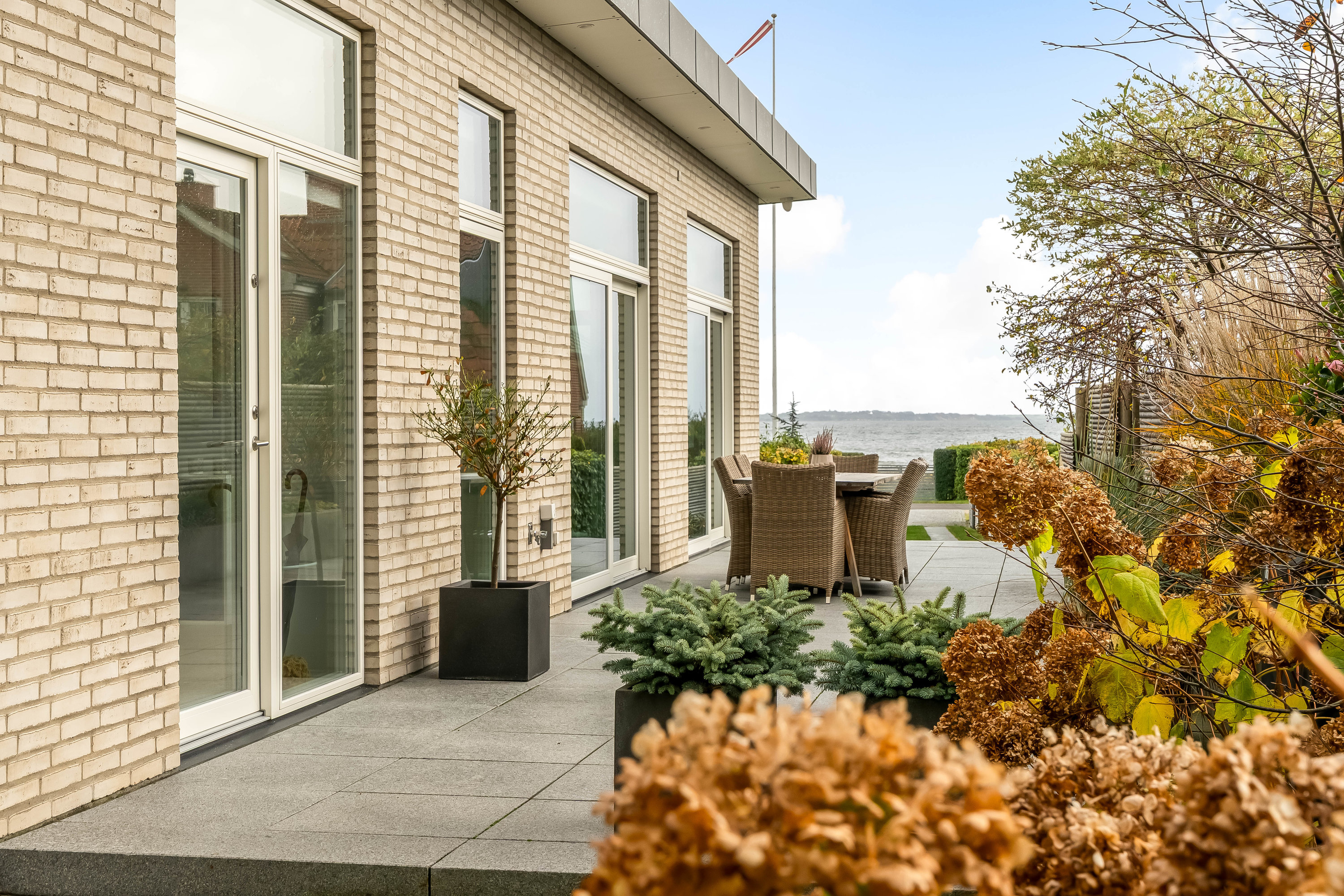 Fremhævet  billede i fuldskærmstilstand. Billede af Gl Strandvej 282, 3050 Humlebæk