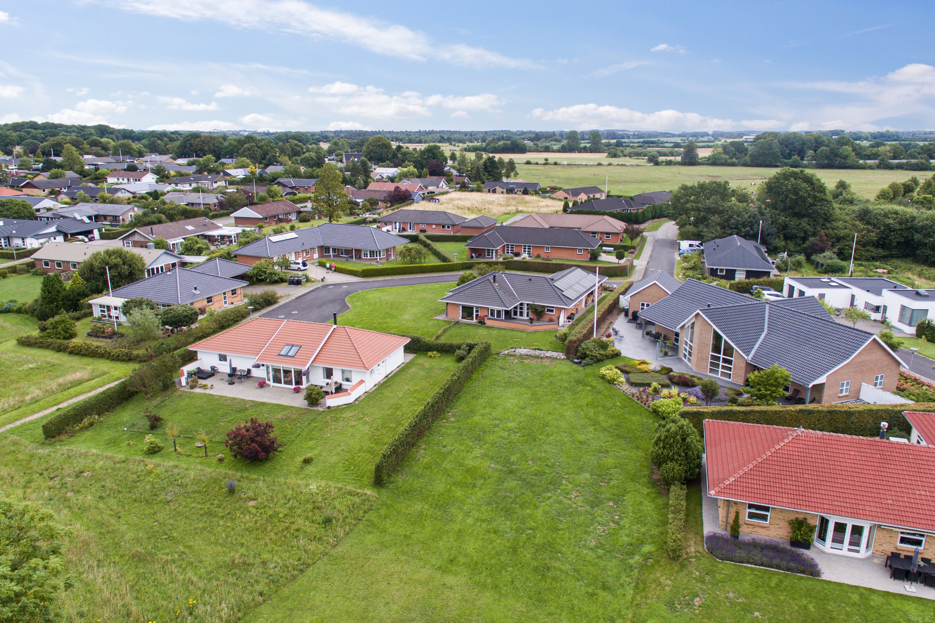 Miniaturebillede 1: luftfoto. Billede af Rantzausvej 22, Søgaard, 6200 Aabenraa