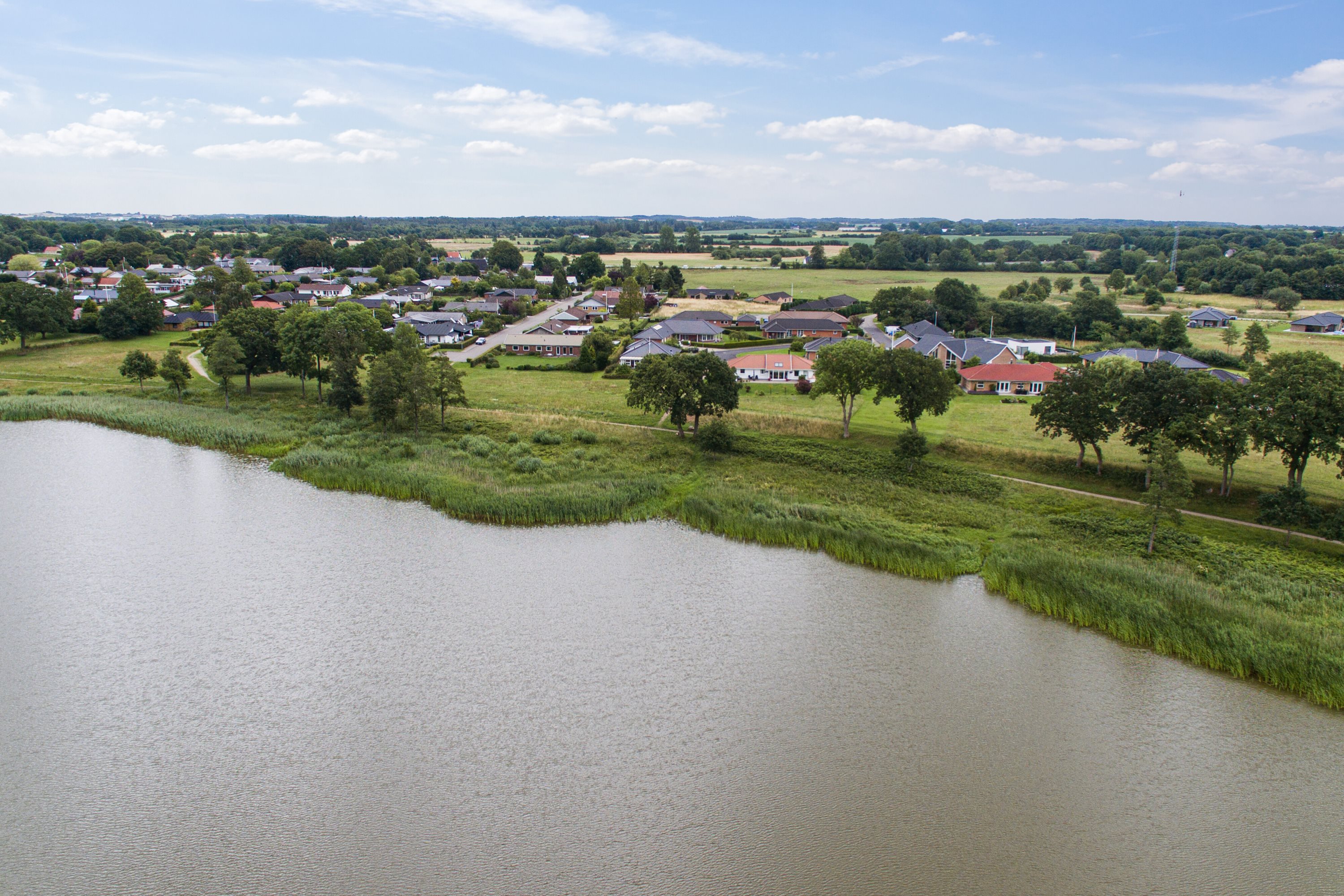 Miniaturebillede 2: luftfoto. Billede af Rantzausvej 22, Søgaard, 6200 Aabenraa