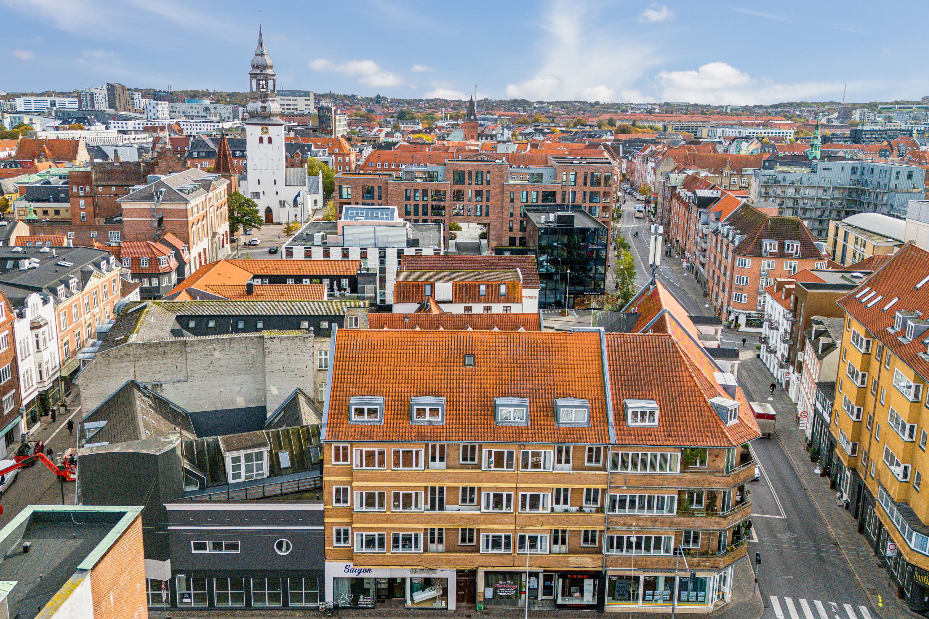 Fremhævet ejendommen billede i fuldskærmstilstand. Billede af Vesterbro 50, 3. th., 9000 Aalborg