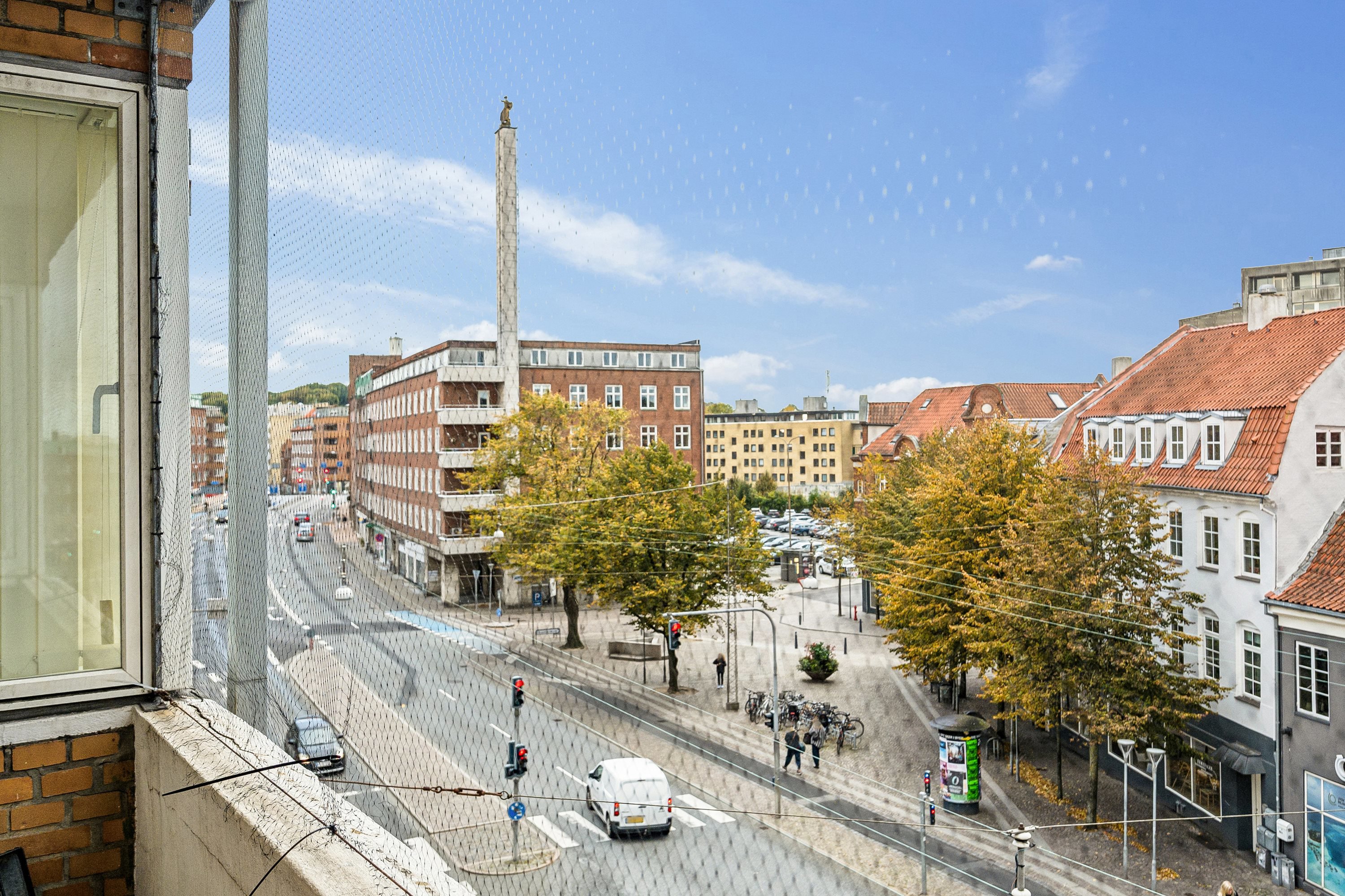 Fremhævet altan billede i fuldskærmstilstand. Billede af Vesterbro 50, 3. th., 9000 Aalborg