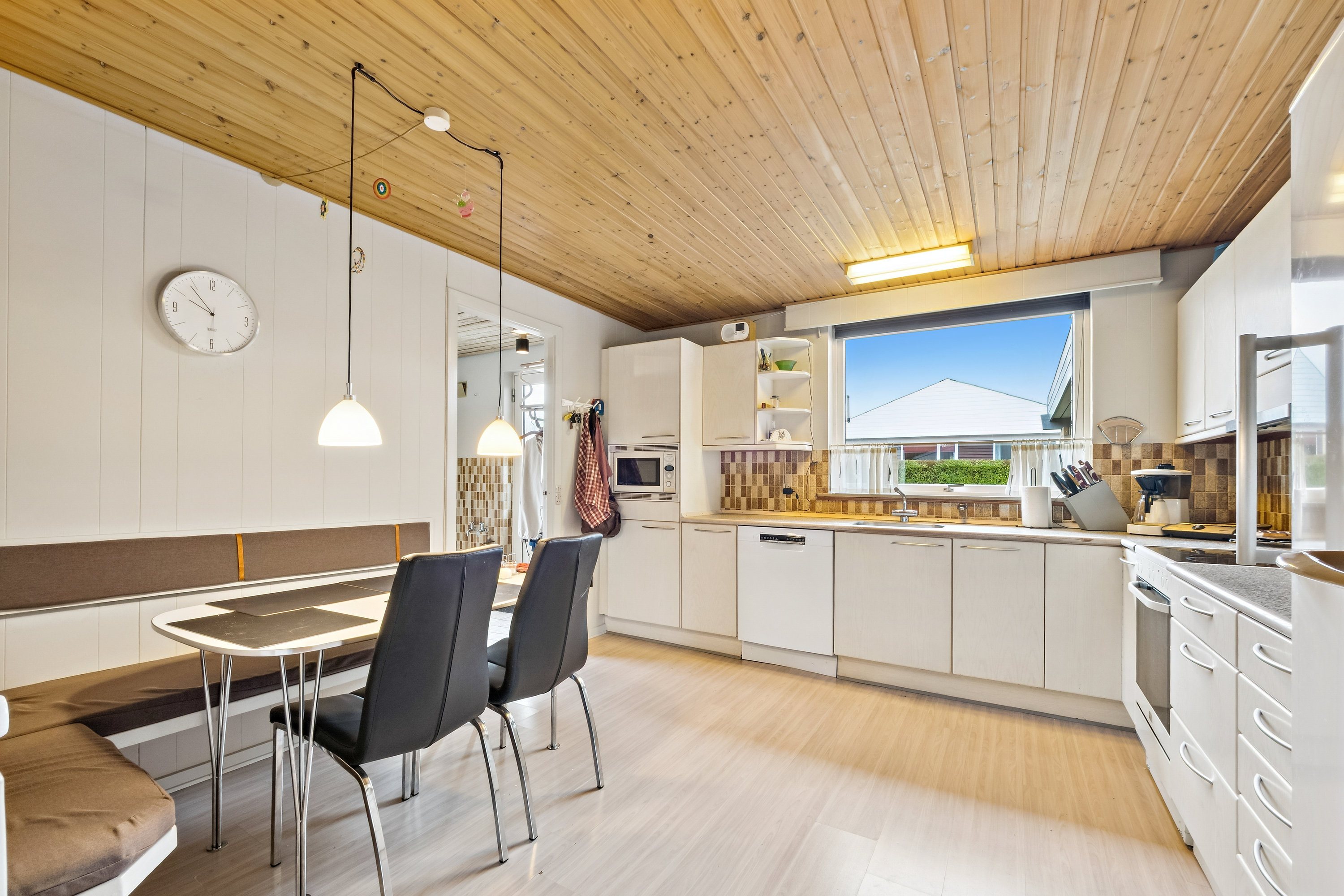 Fremhævet køkken billede i fuldskærmstilstand. Billede af Lindevænget 46, 7800 Skive