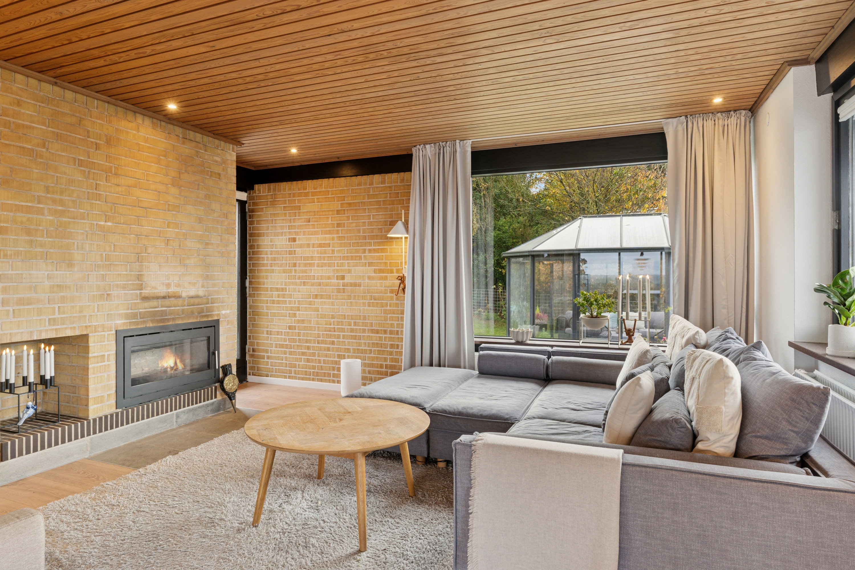 Fremhævet stue billede i fuldskærmstilstand. Billede af Skrænten 20, 9800 Hjørring