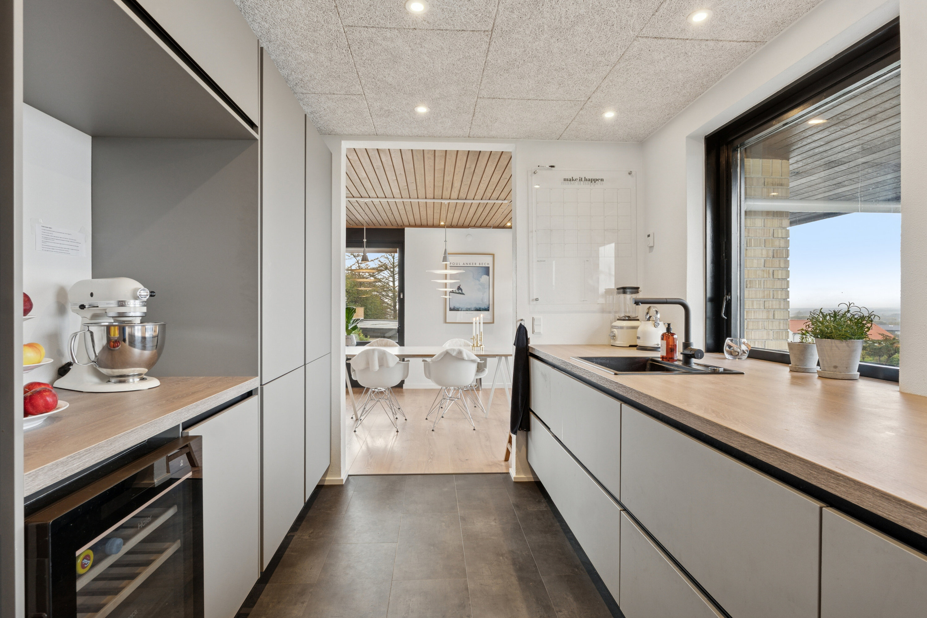 Fremhævet køkken billede i fuldskærmstilstand. Billede af Skrænten 20, 9800 Hjørring