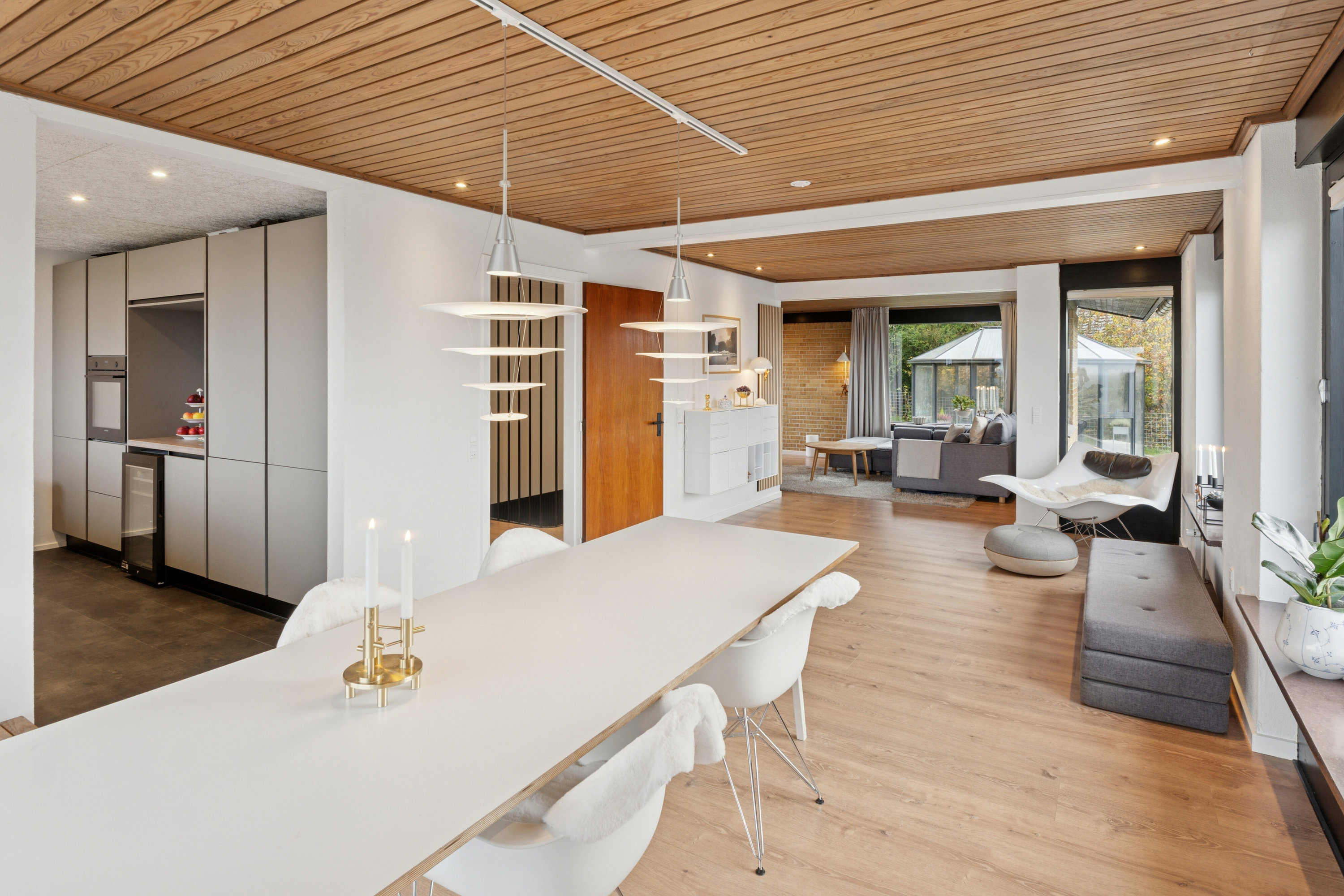 Fremhævet spisestue billede i fuldskærmstilstand. Billede af Skrænten 20, 9800 Hjørring