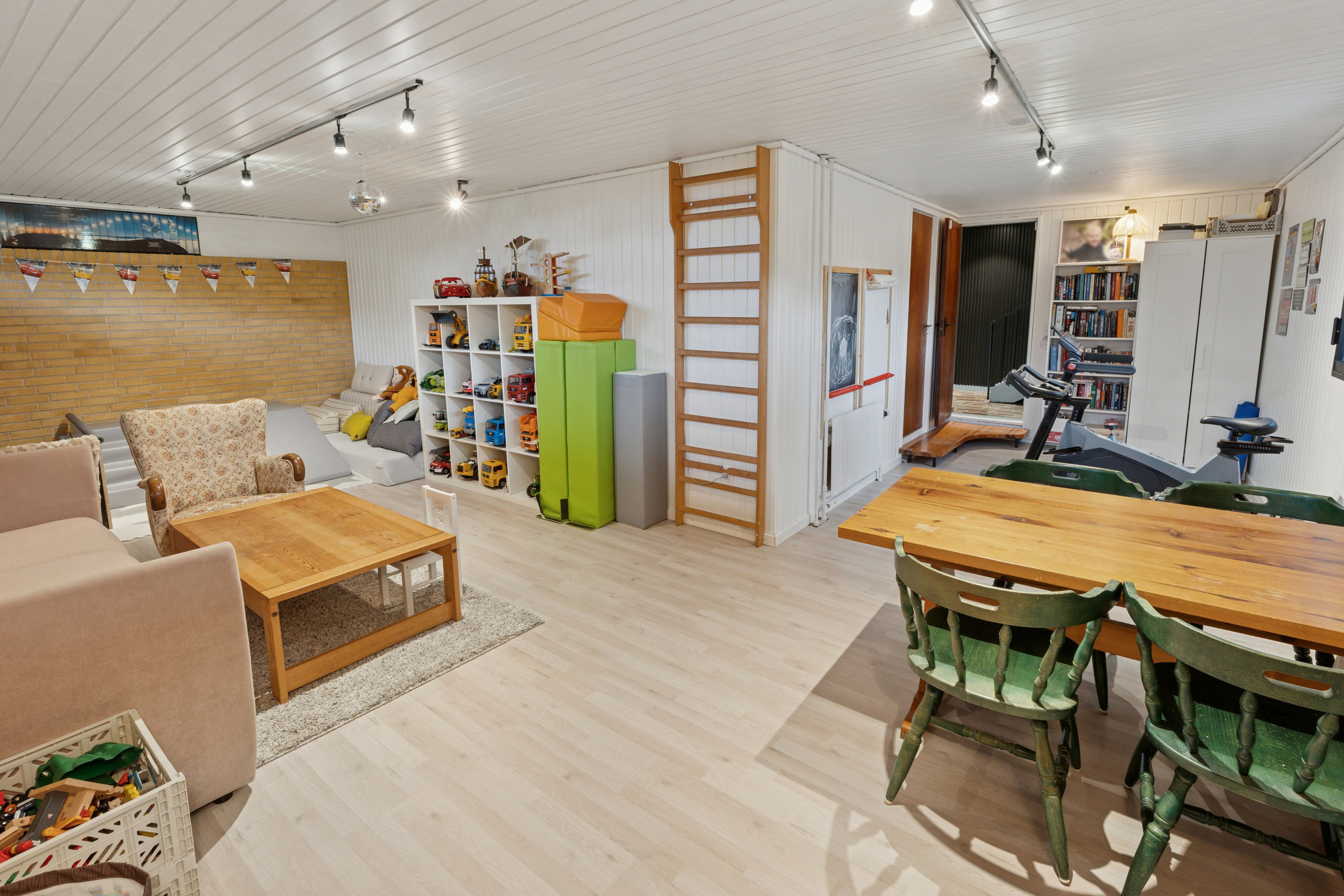 Fremhævet disp. rum billede i fuldskærmstilstand. Billede af Skrænten 20, 9800 Hjørring