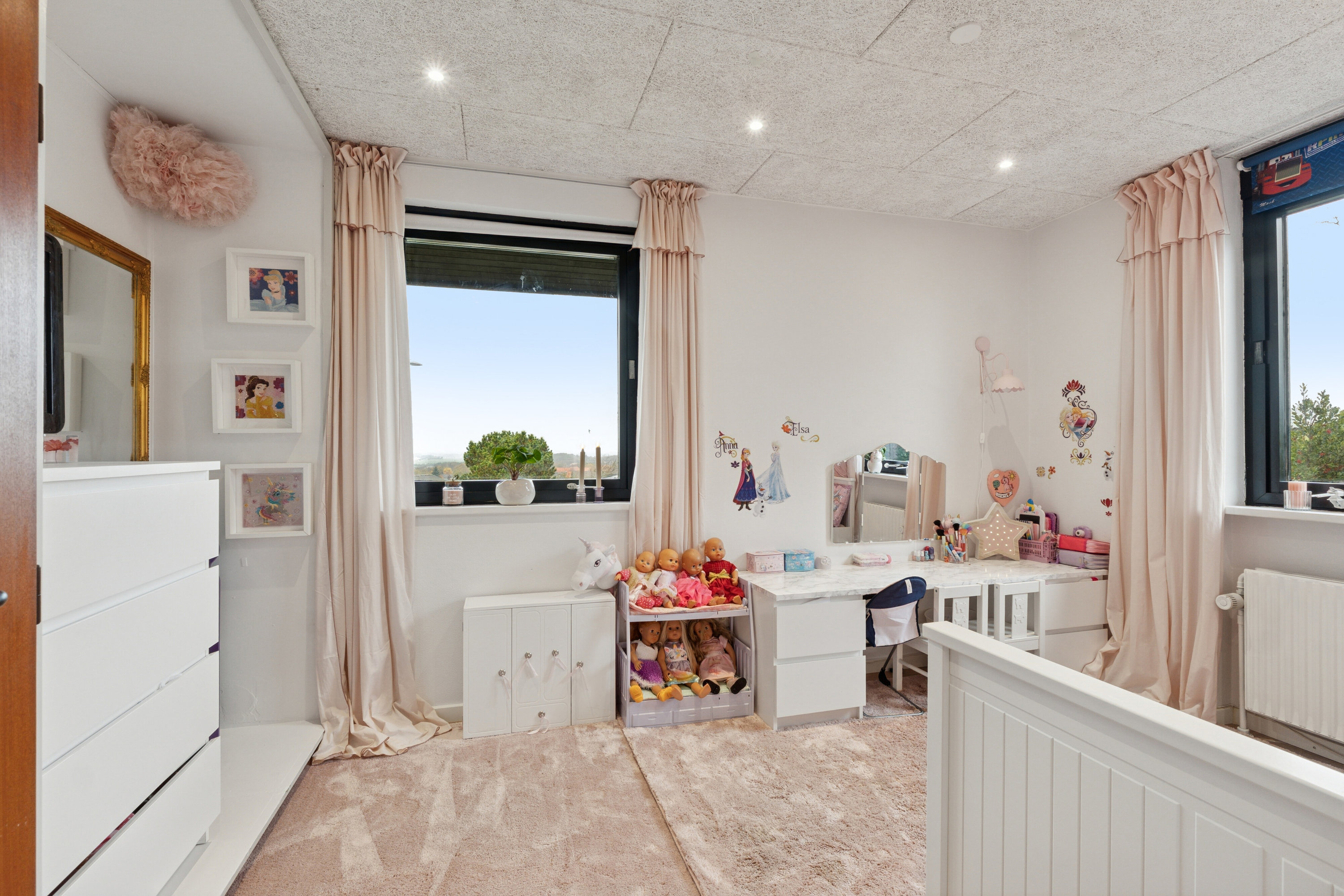 Fremhævet værelse billede i fuldskærmstilstand. Billede af Skrænten 20, 9800 Hjørring